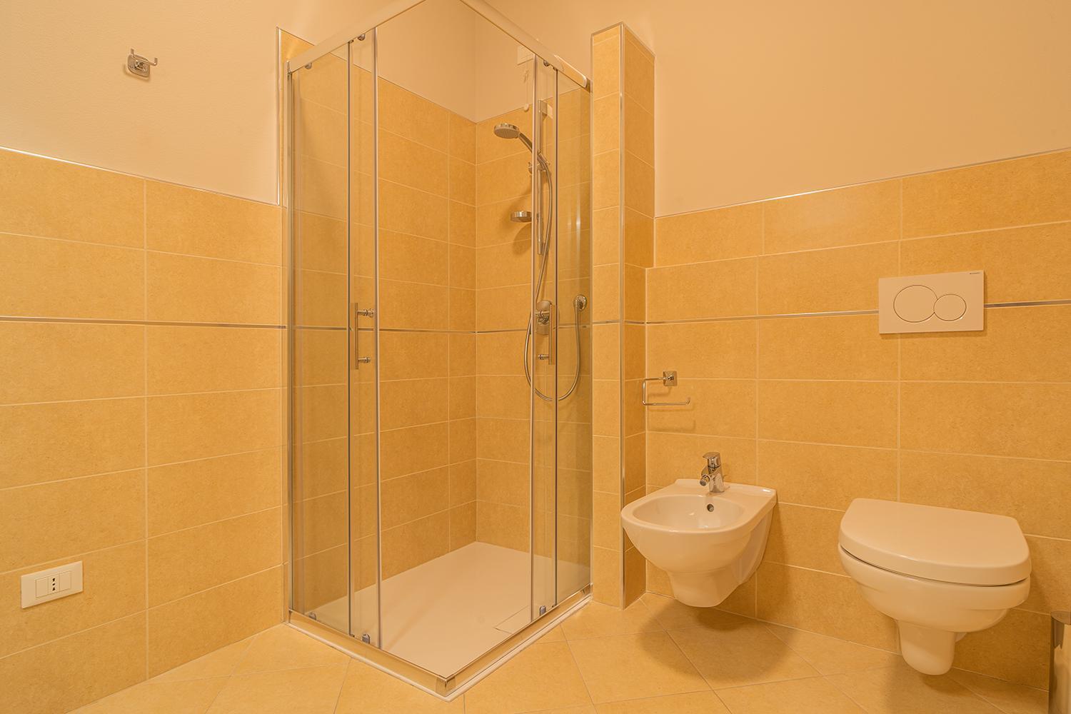Large Double Room - Photo 4