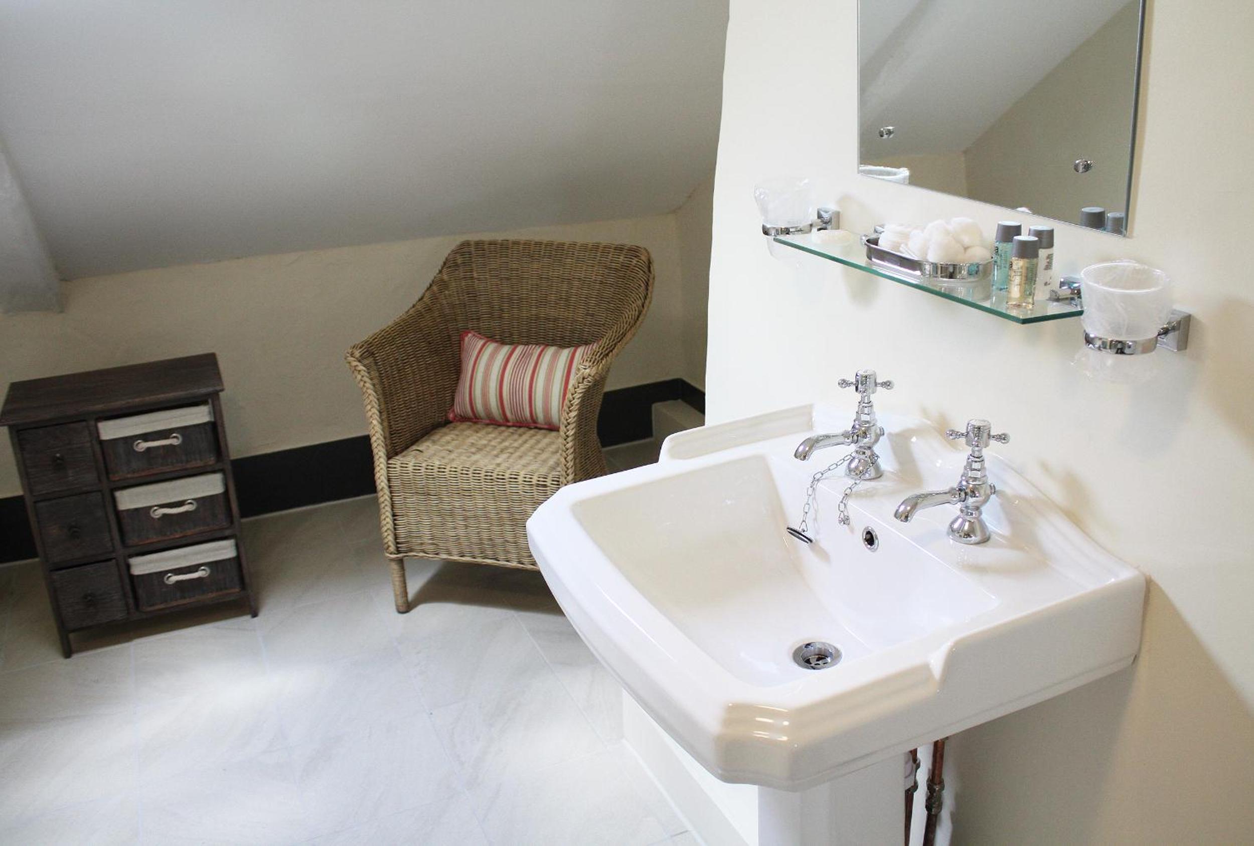 Double Room with Private Bathroom photo 2