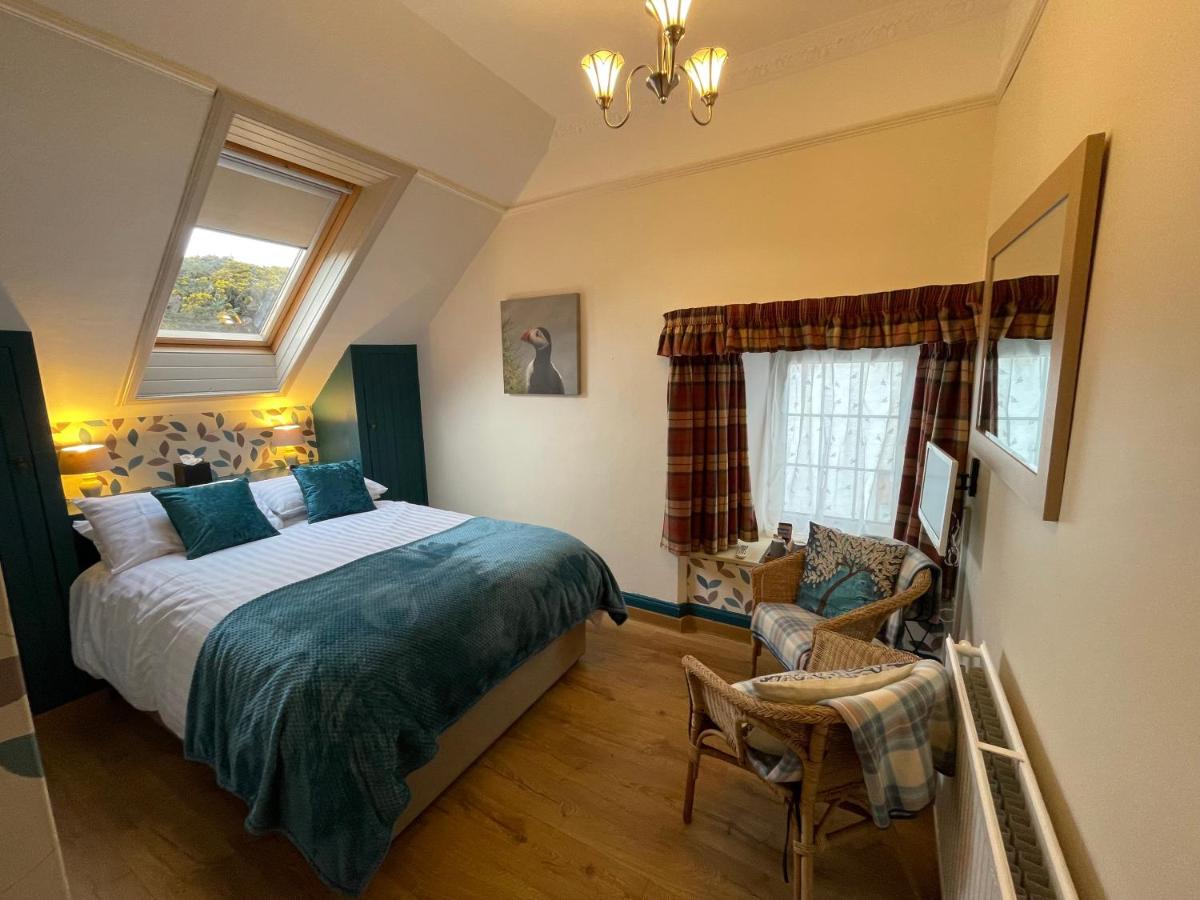 Double Room with Private Bathroom photo 1