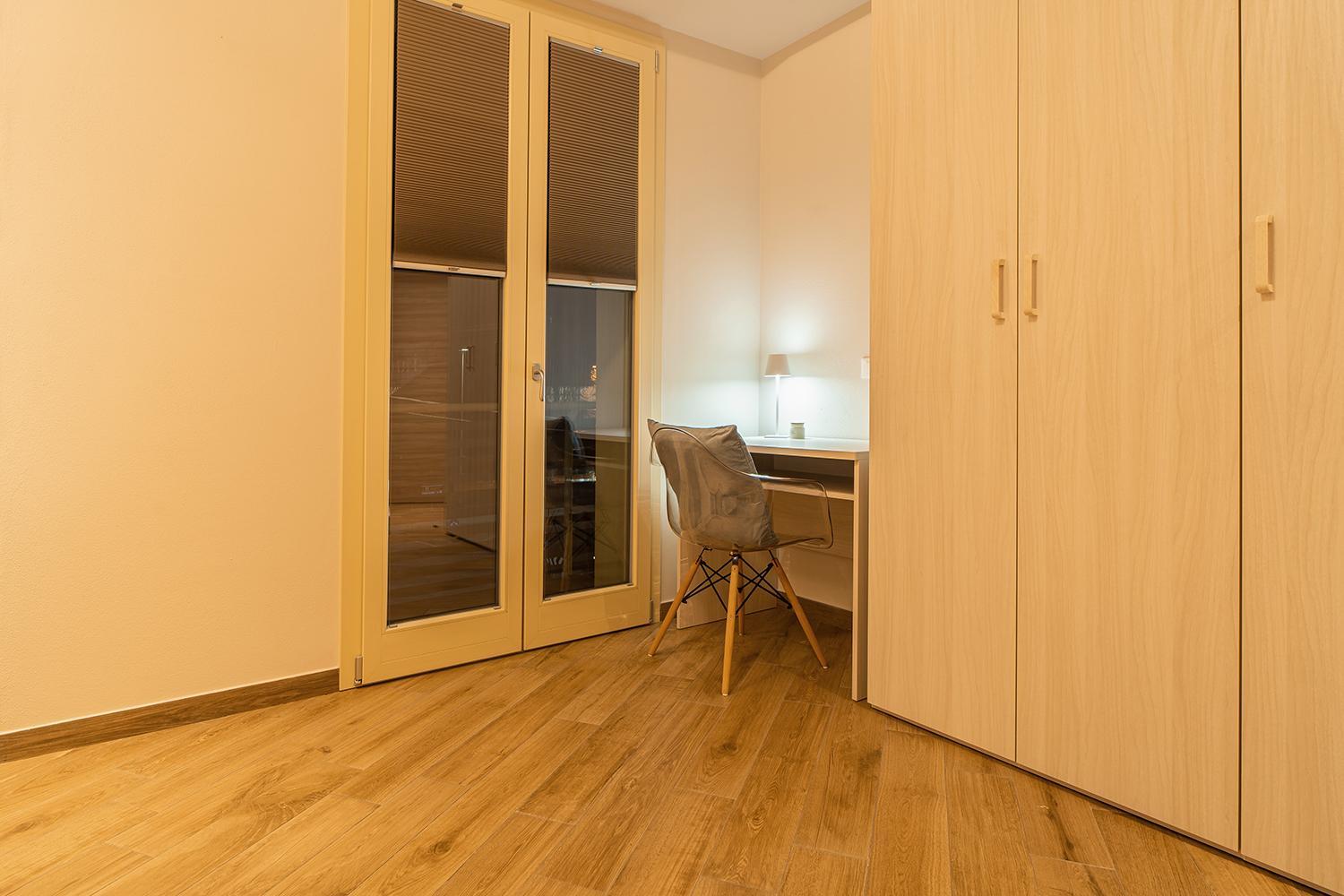 King Room with Balcony - Photo 2
