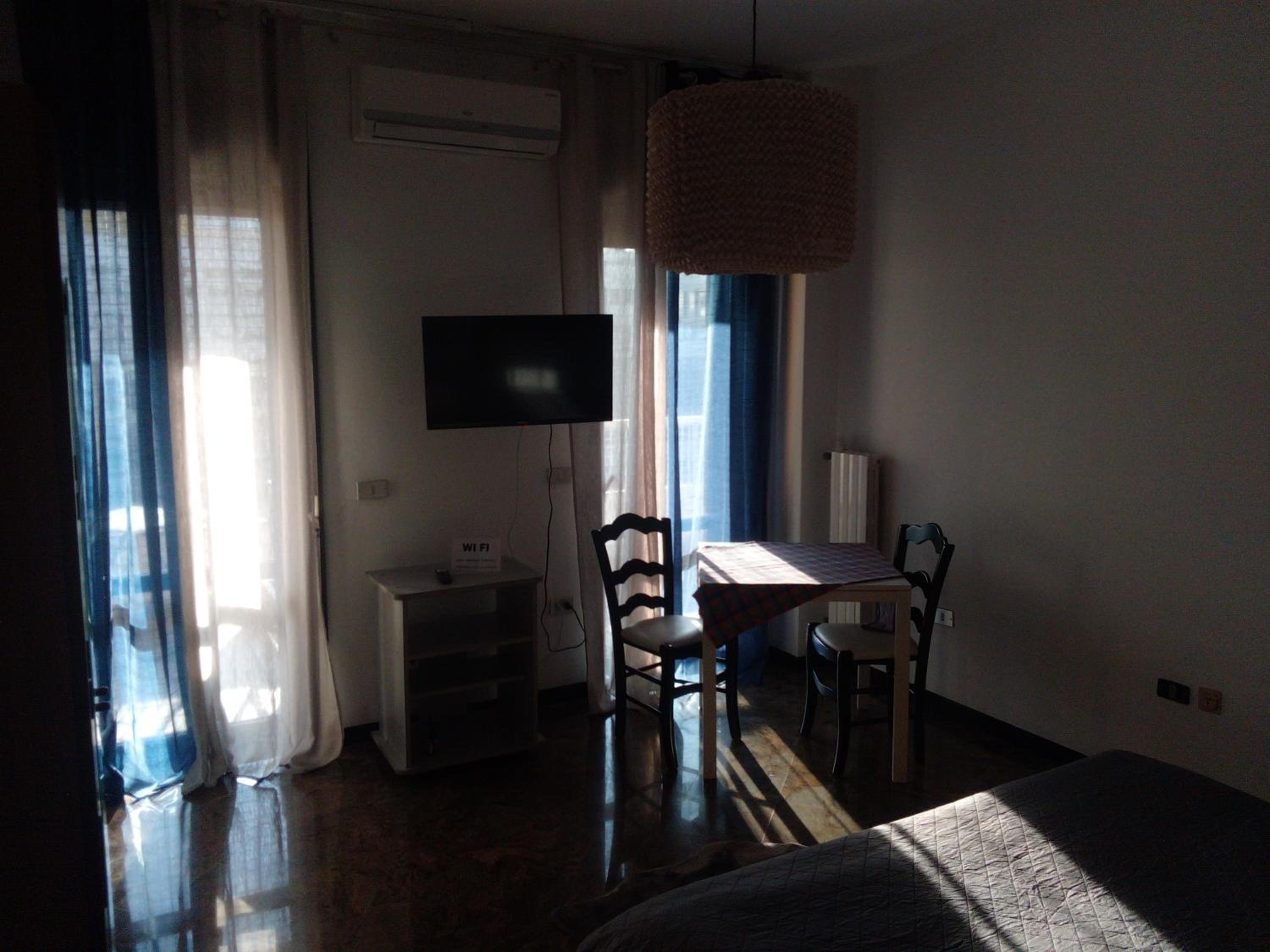 Double Room with Private External Bathroom