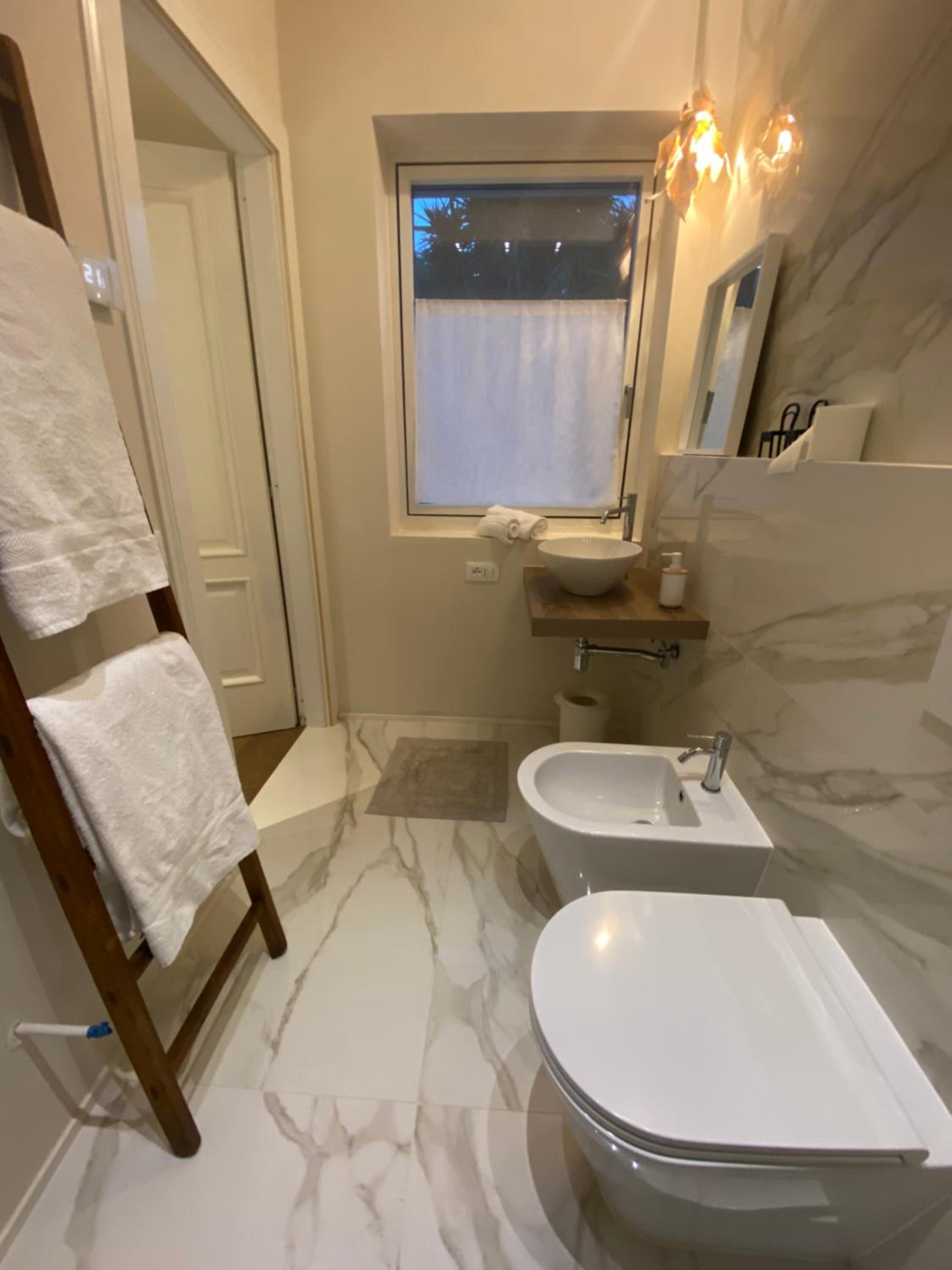 Double Room with Private Bathroom photo 3