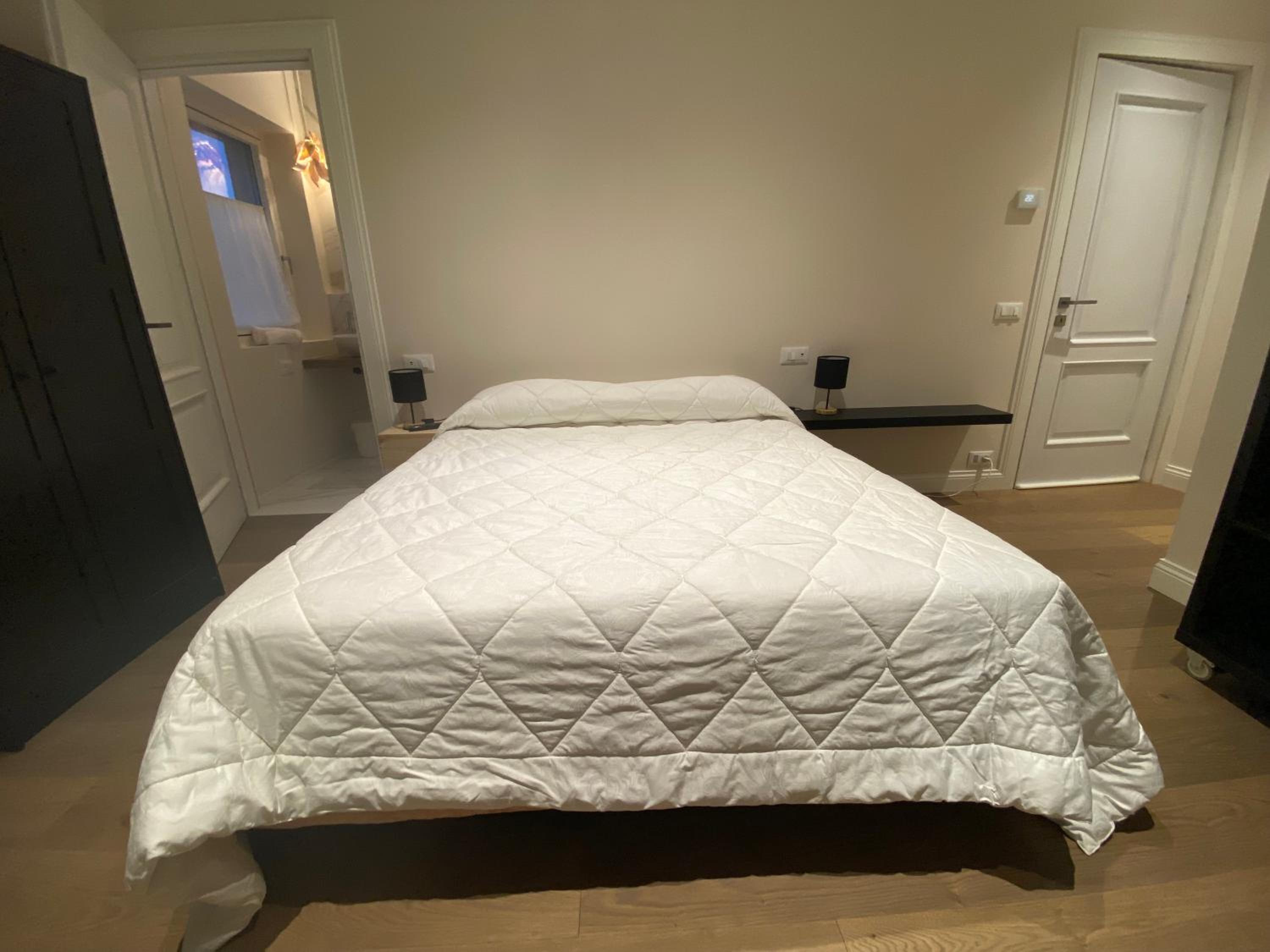 Double Room With Private Bathroom photo 3