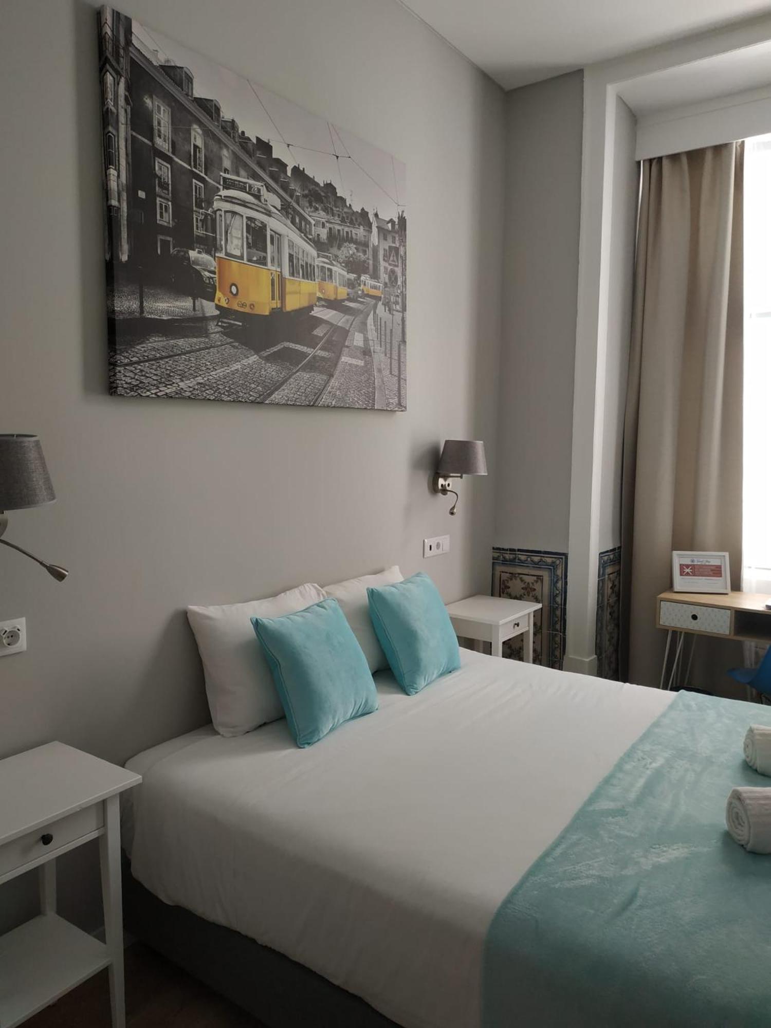 Double Room with Private Bathroom photo 2