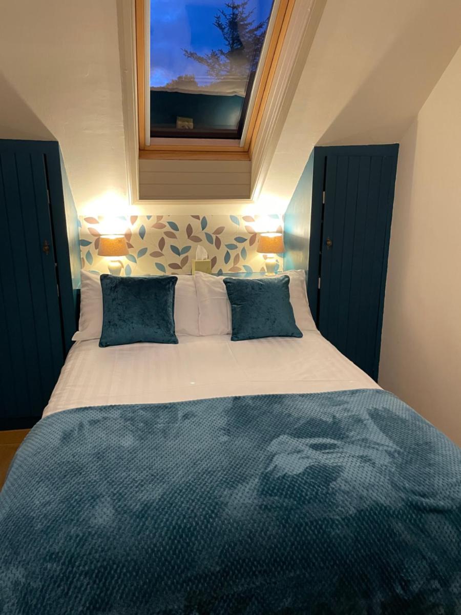 Double Room with Private Bathroom photo 2