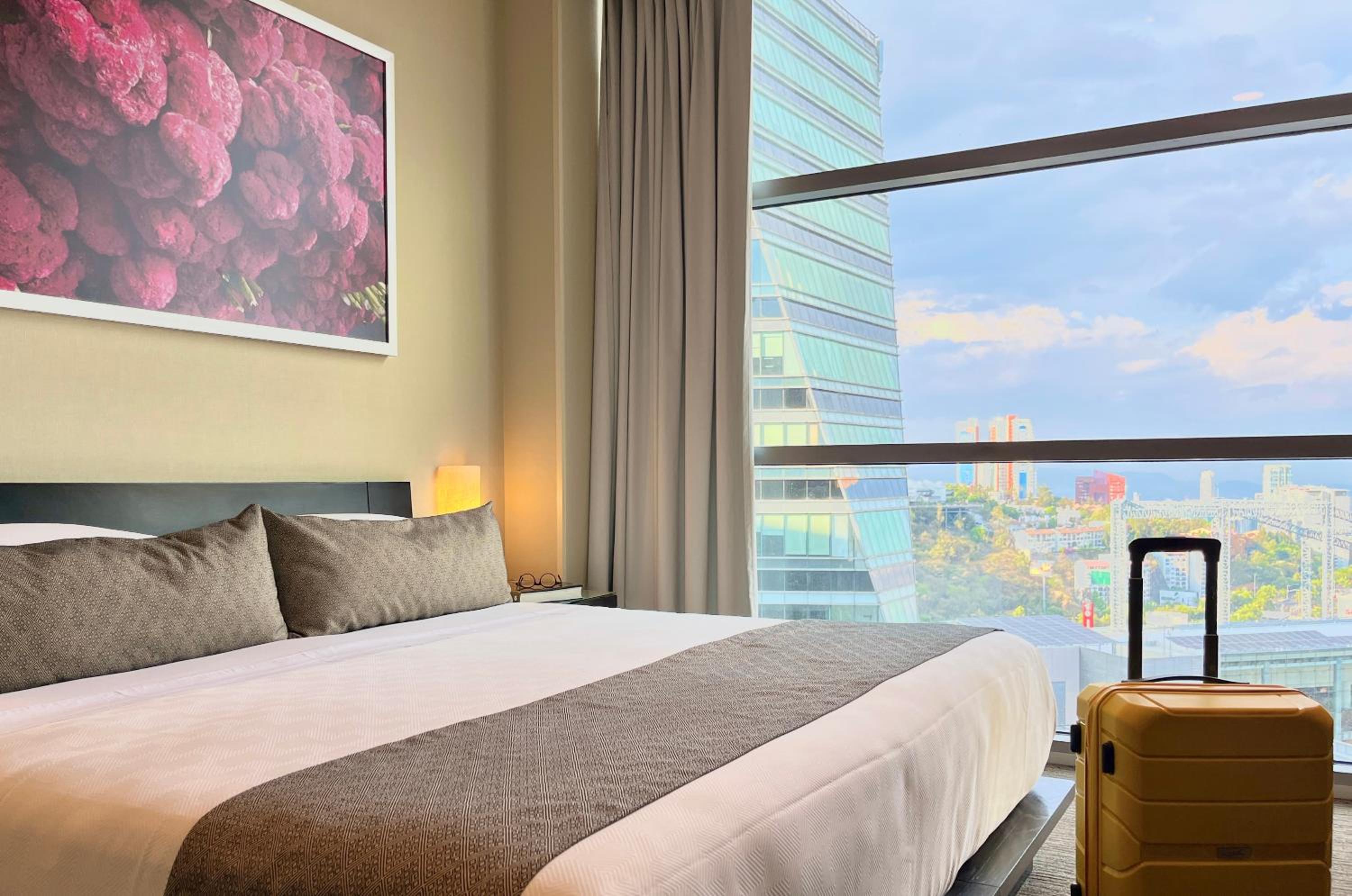 Standard King Room - Photo 4