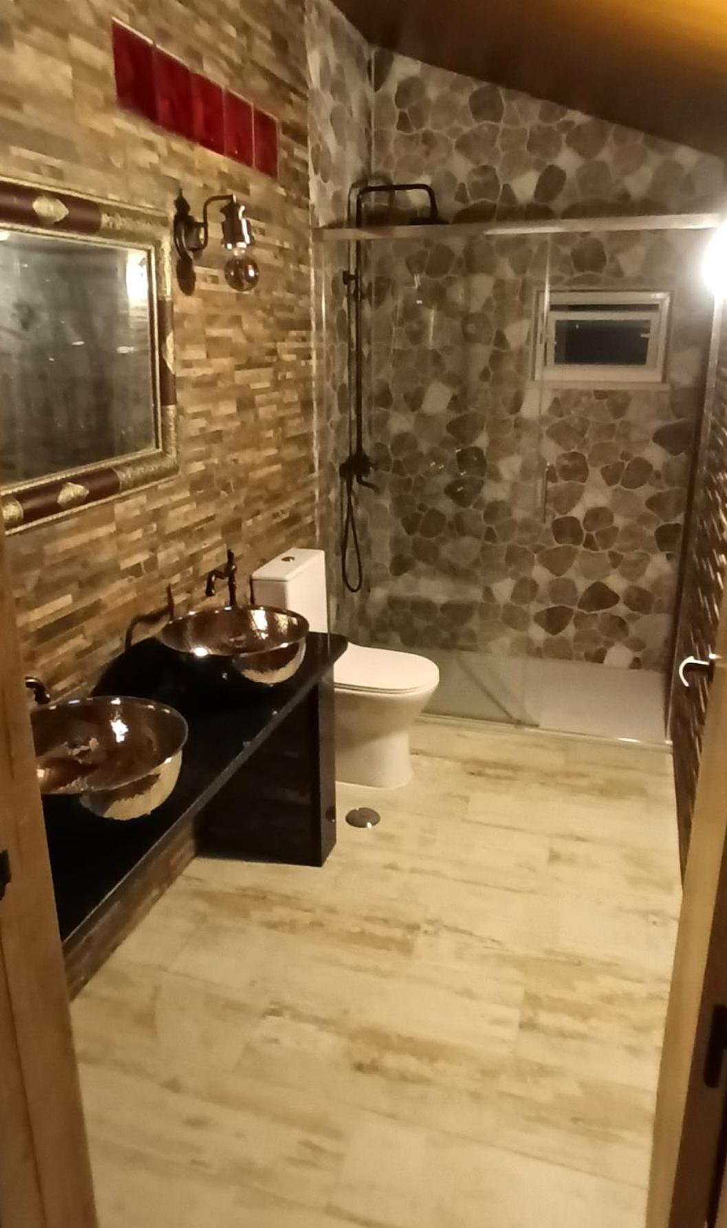King Suite with Spa Bath photo 2