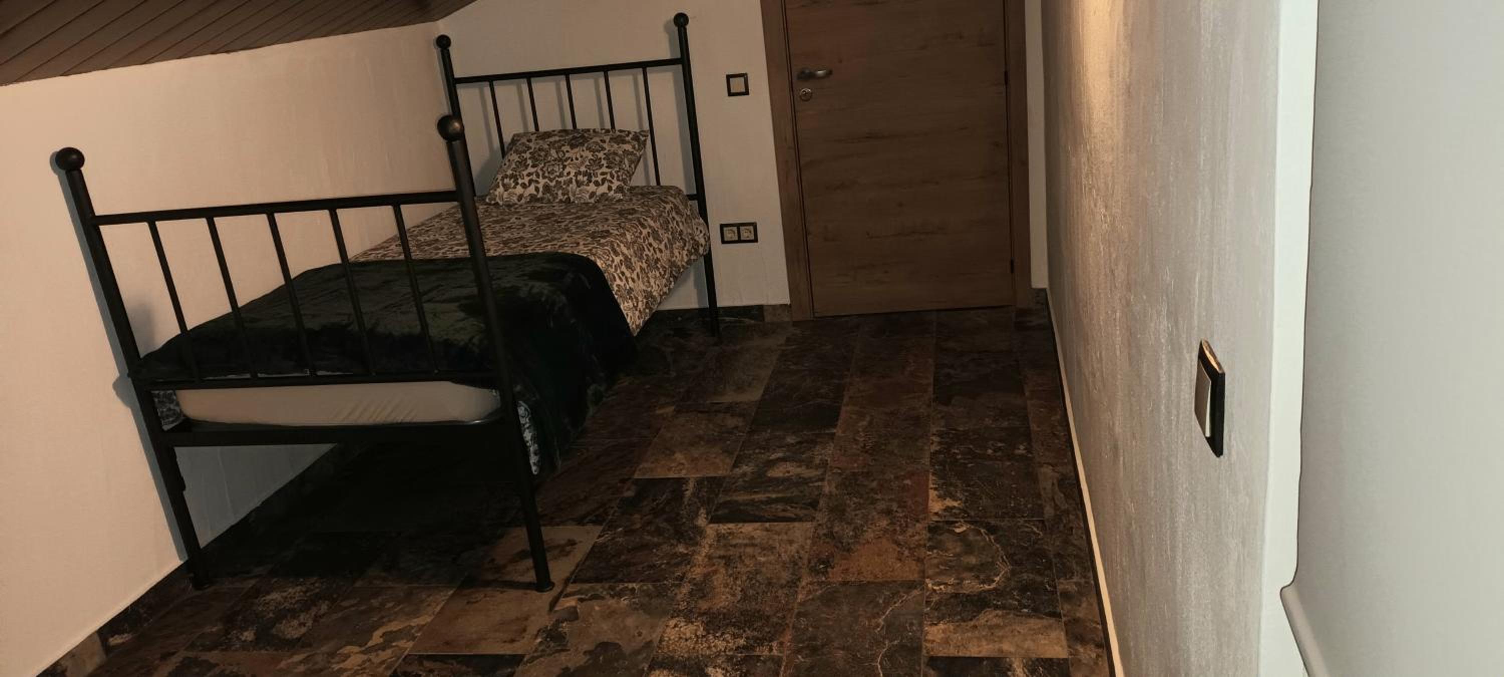 King Suite with Spa Bath photo 3