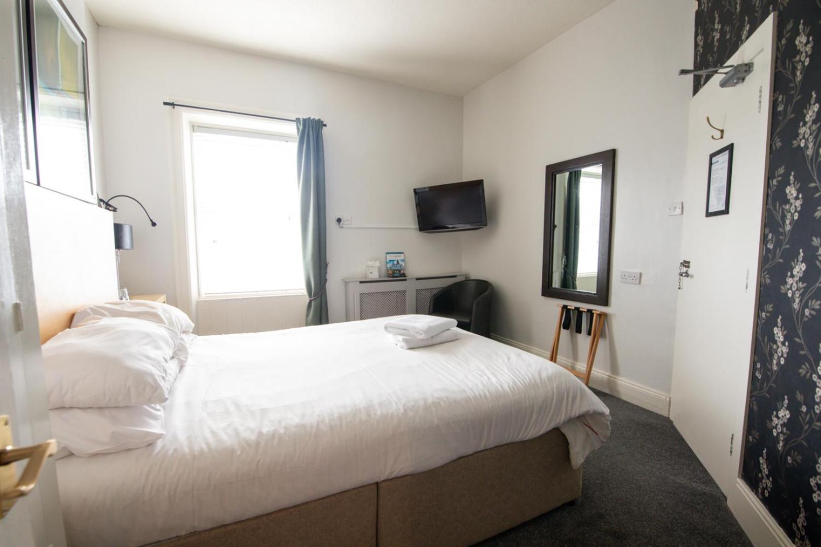 Standard Double Room photo 3
