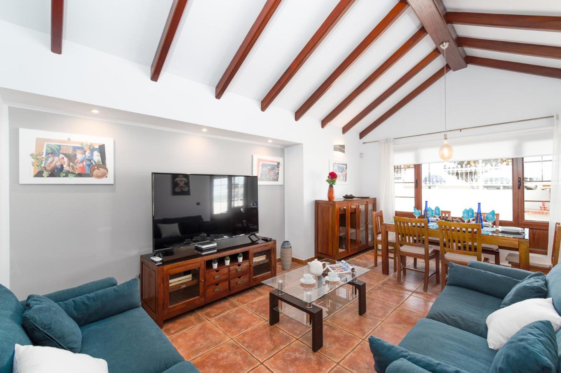 Villa de Tres Habitaciones