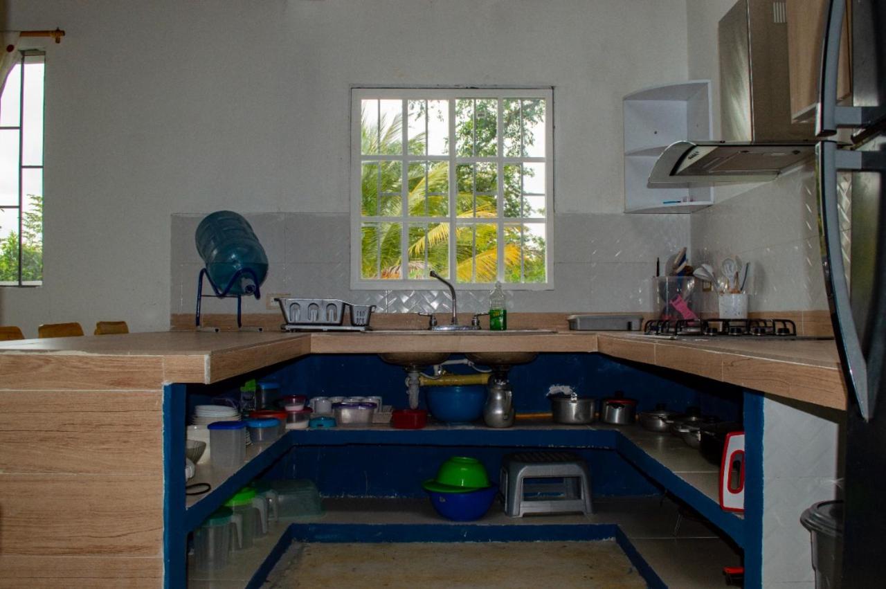 Three-Bedroom House photo 3