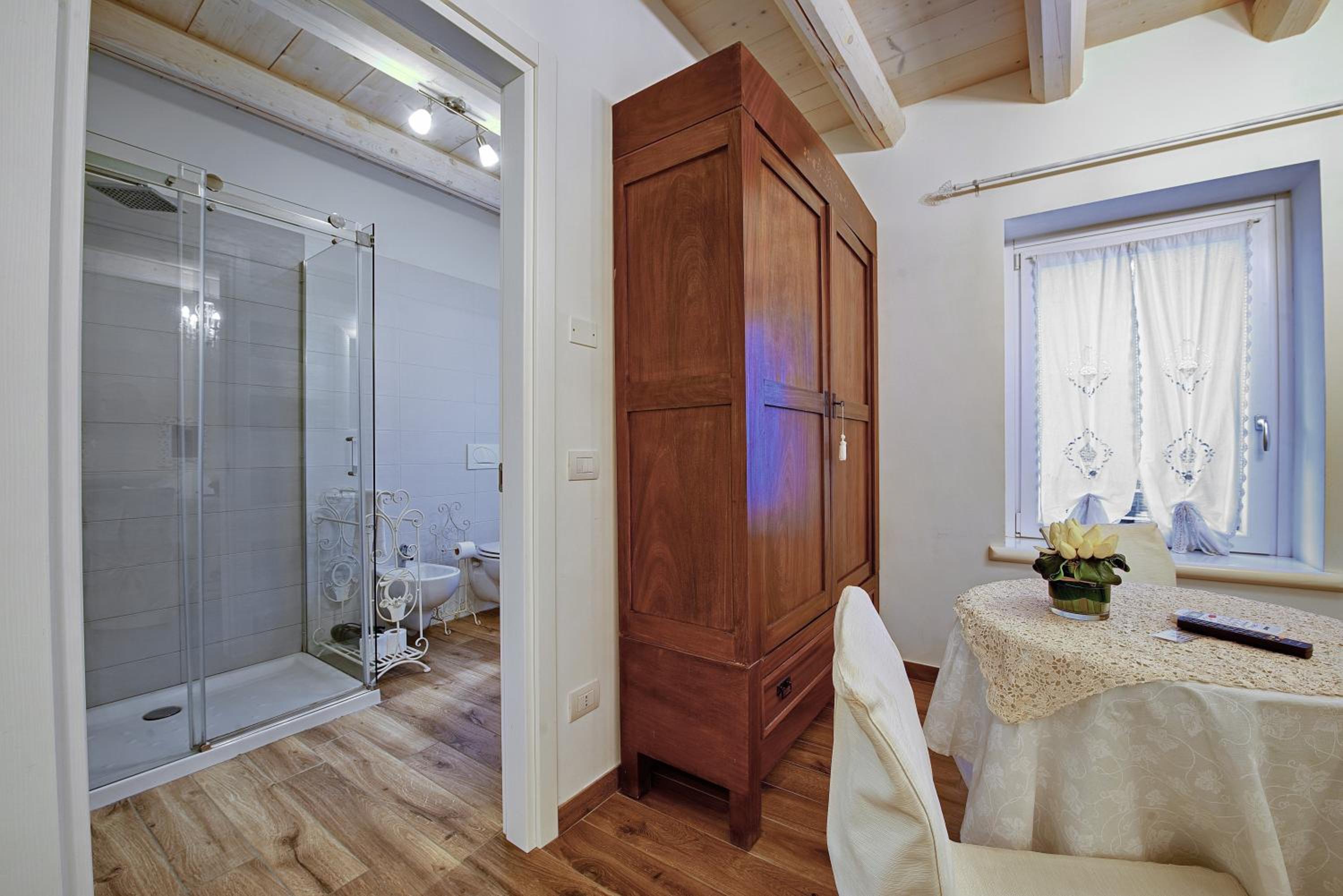 Superior Triple Room photo 3