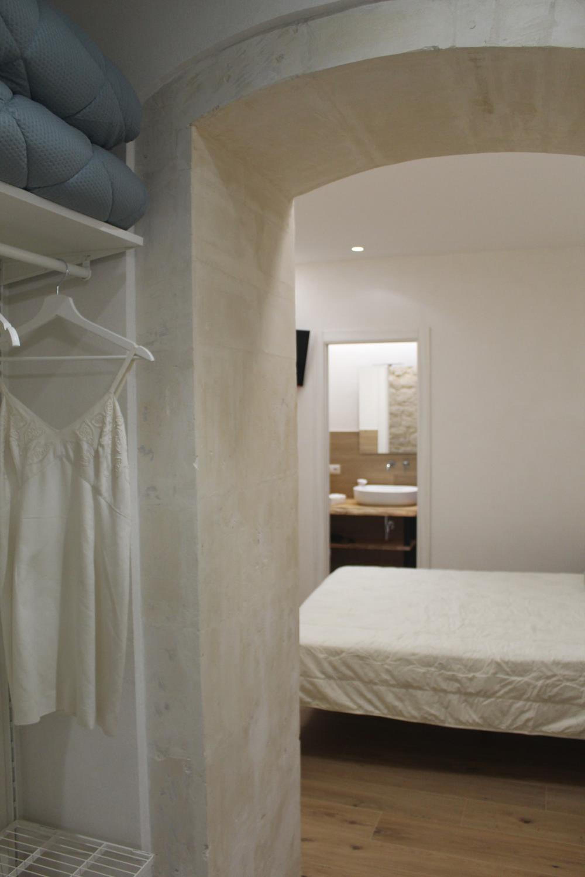 Small Double Room photo 1