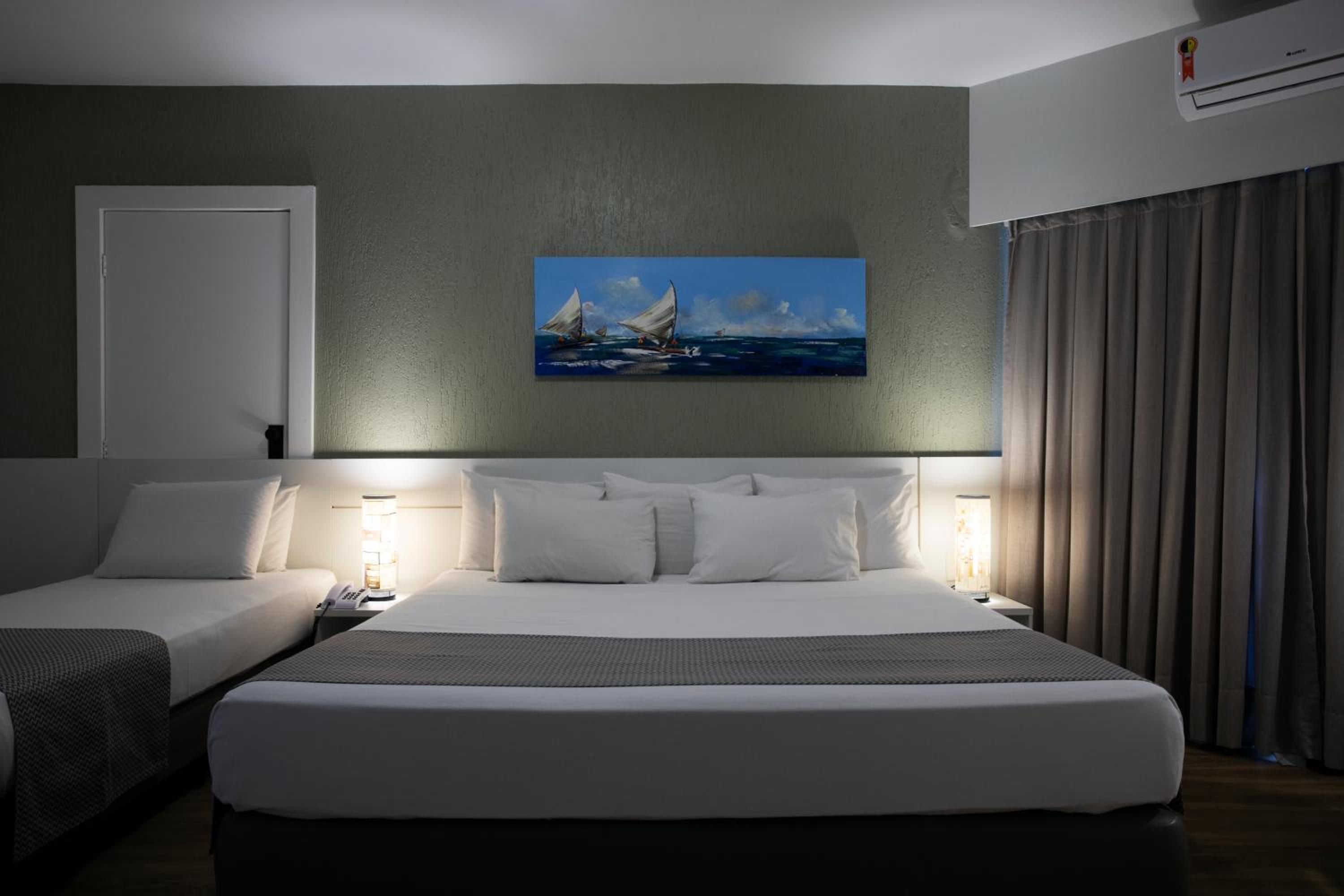 Suite Plus (3 Adults + 1 Child)