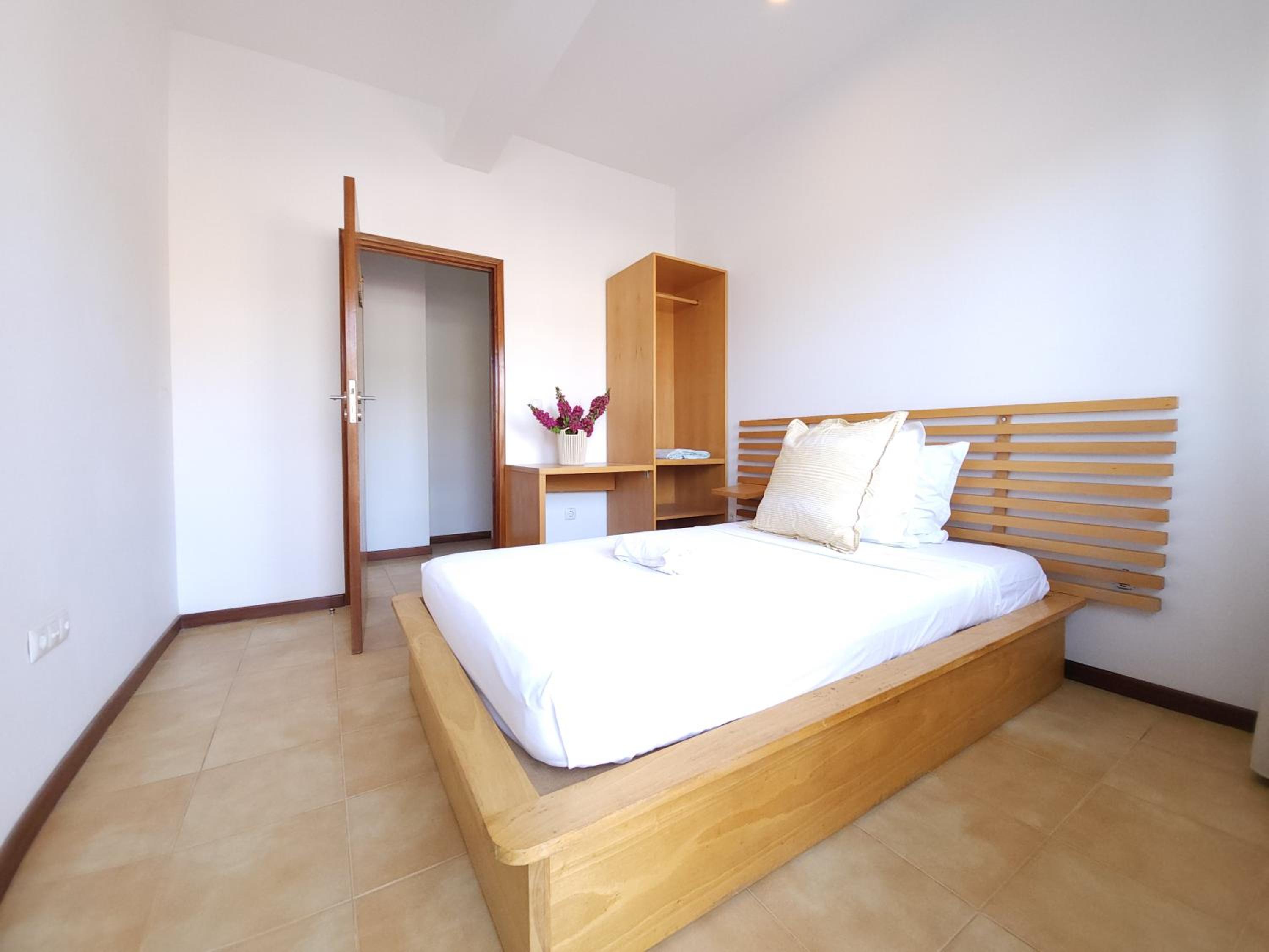 Standard Single Room with Shared Bathroom photo 1