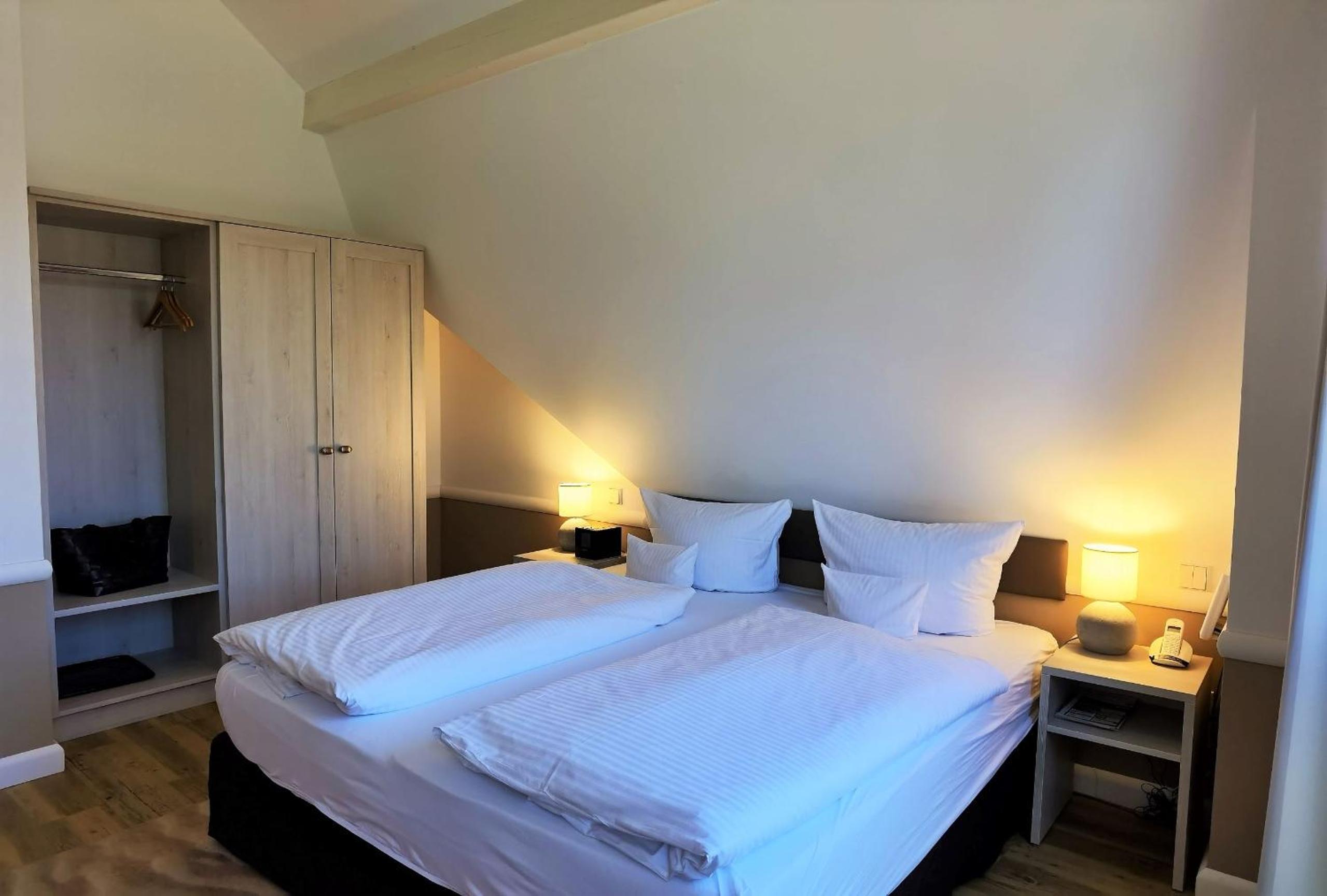 Comfort - Suite - Photo 10