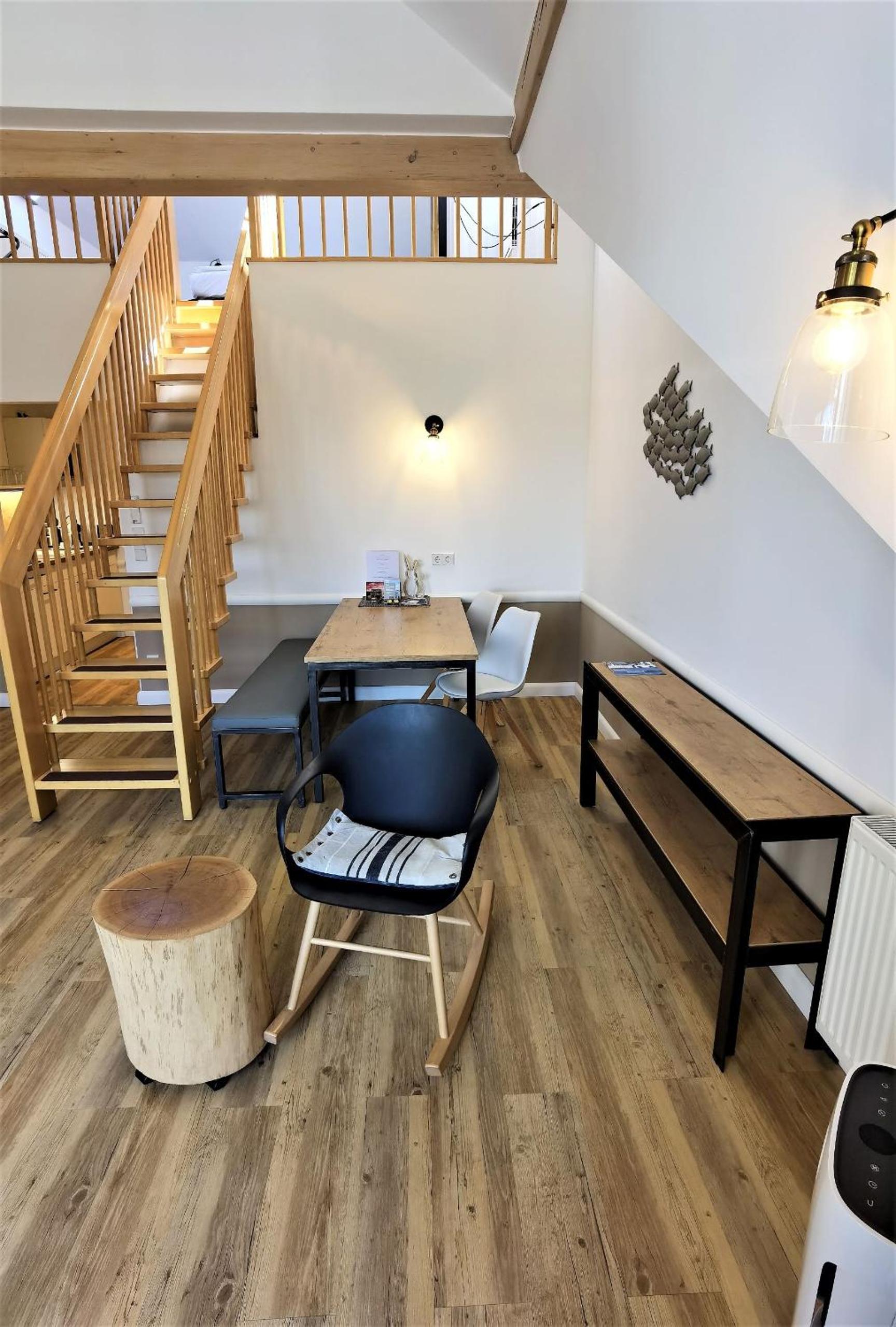 Seaside - Gallery - Suite - Photo 1