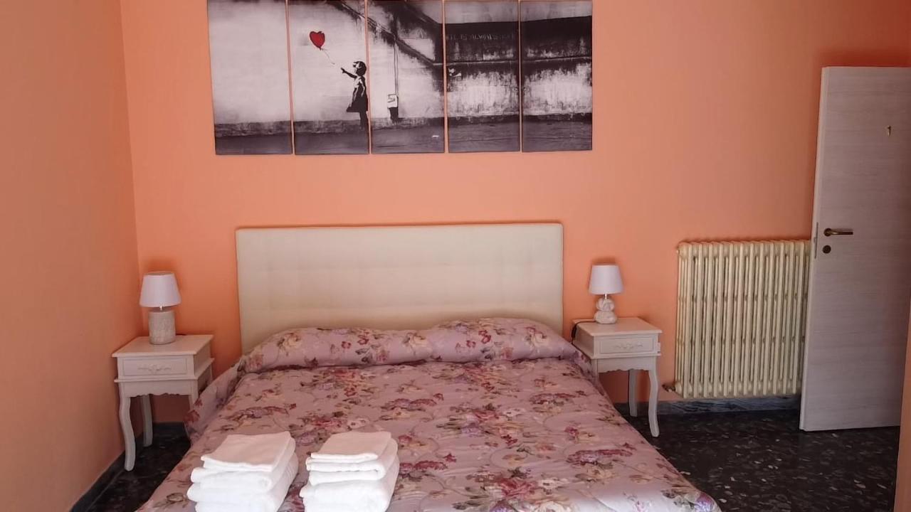 Double Room with Private Bathroom photo 2