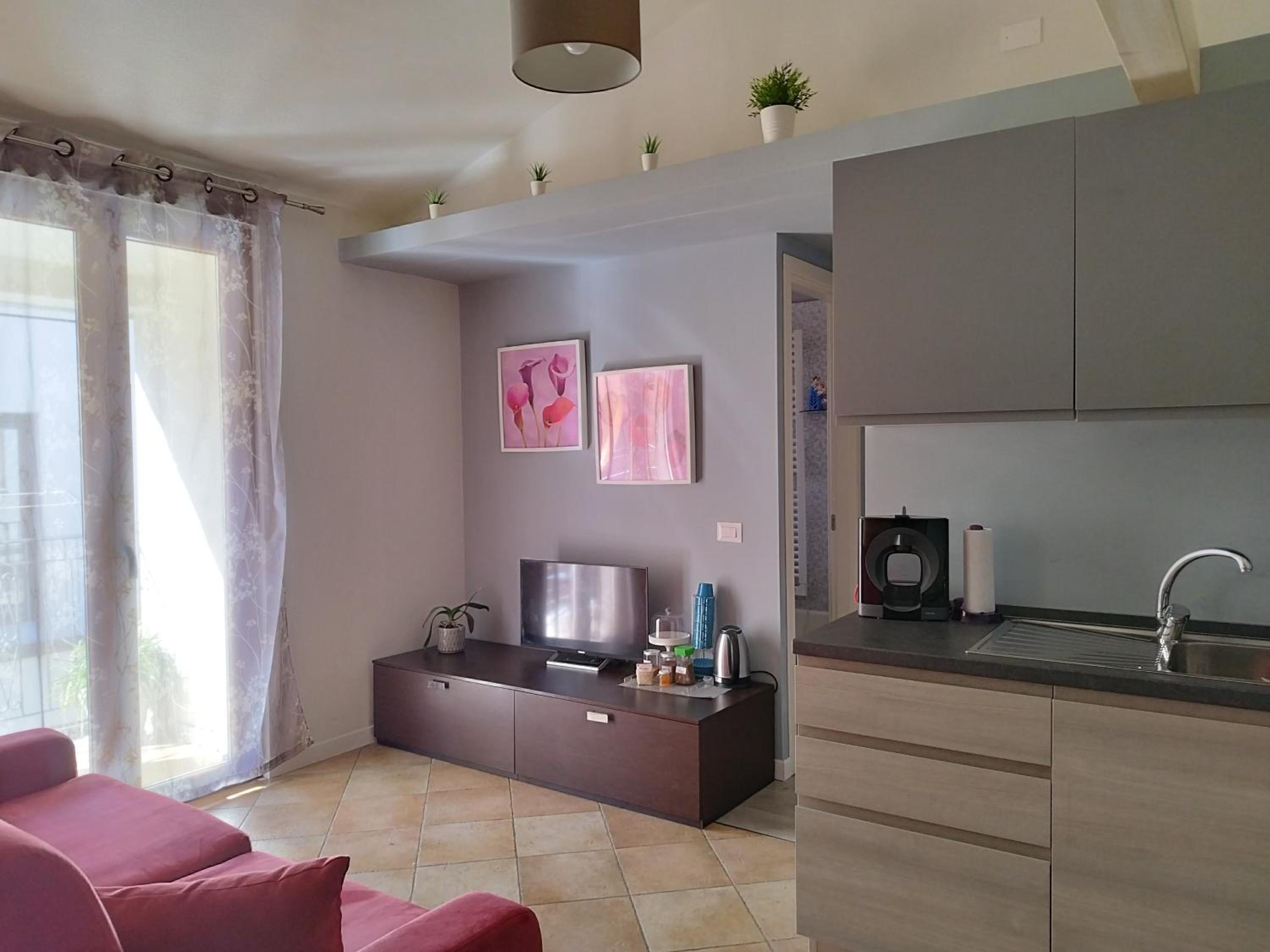 Studio Apartment - Photo 38