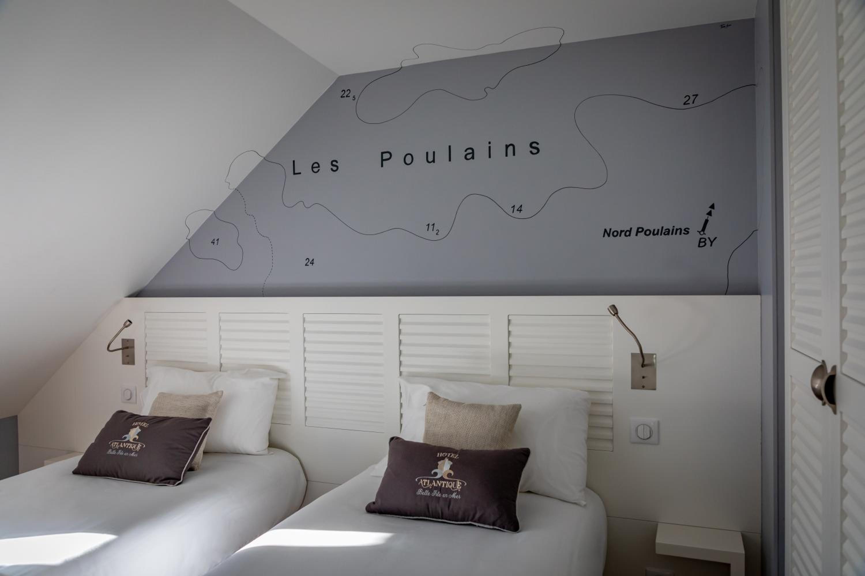 Standard Family Room - Photo 3