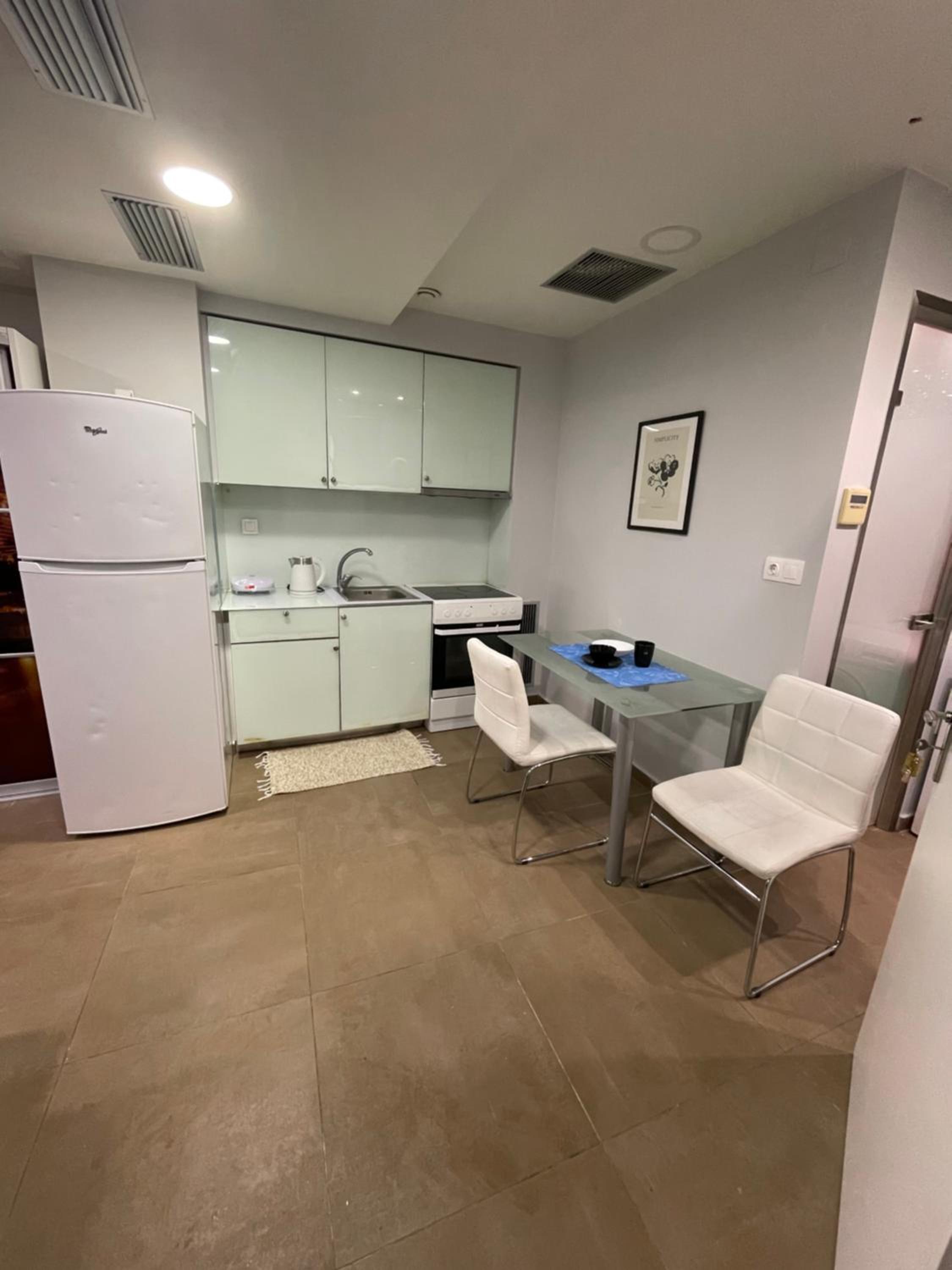 One-Bedroom Apartment photo 3