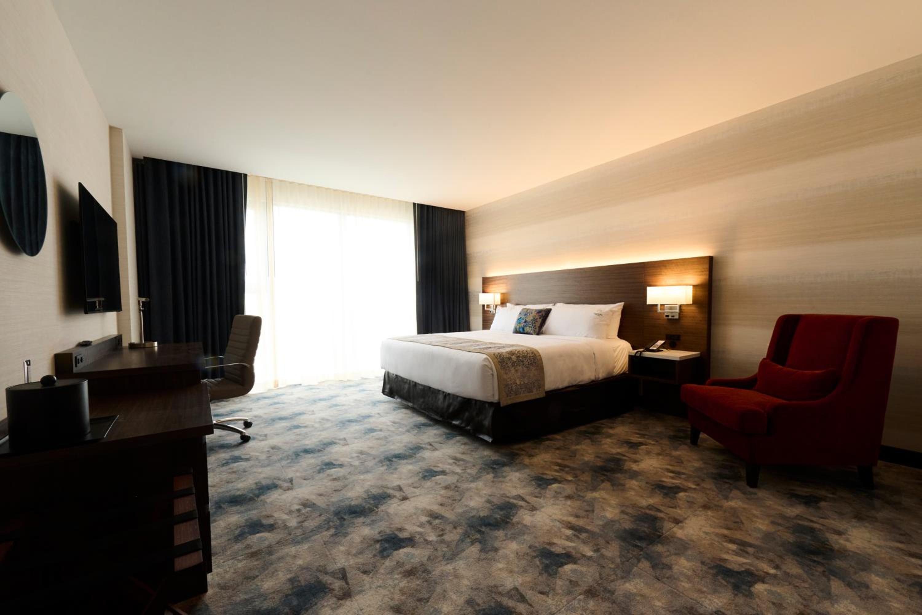 Standard King Room - Photo 1
