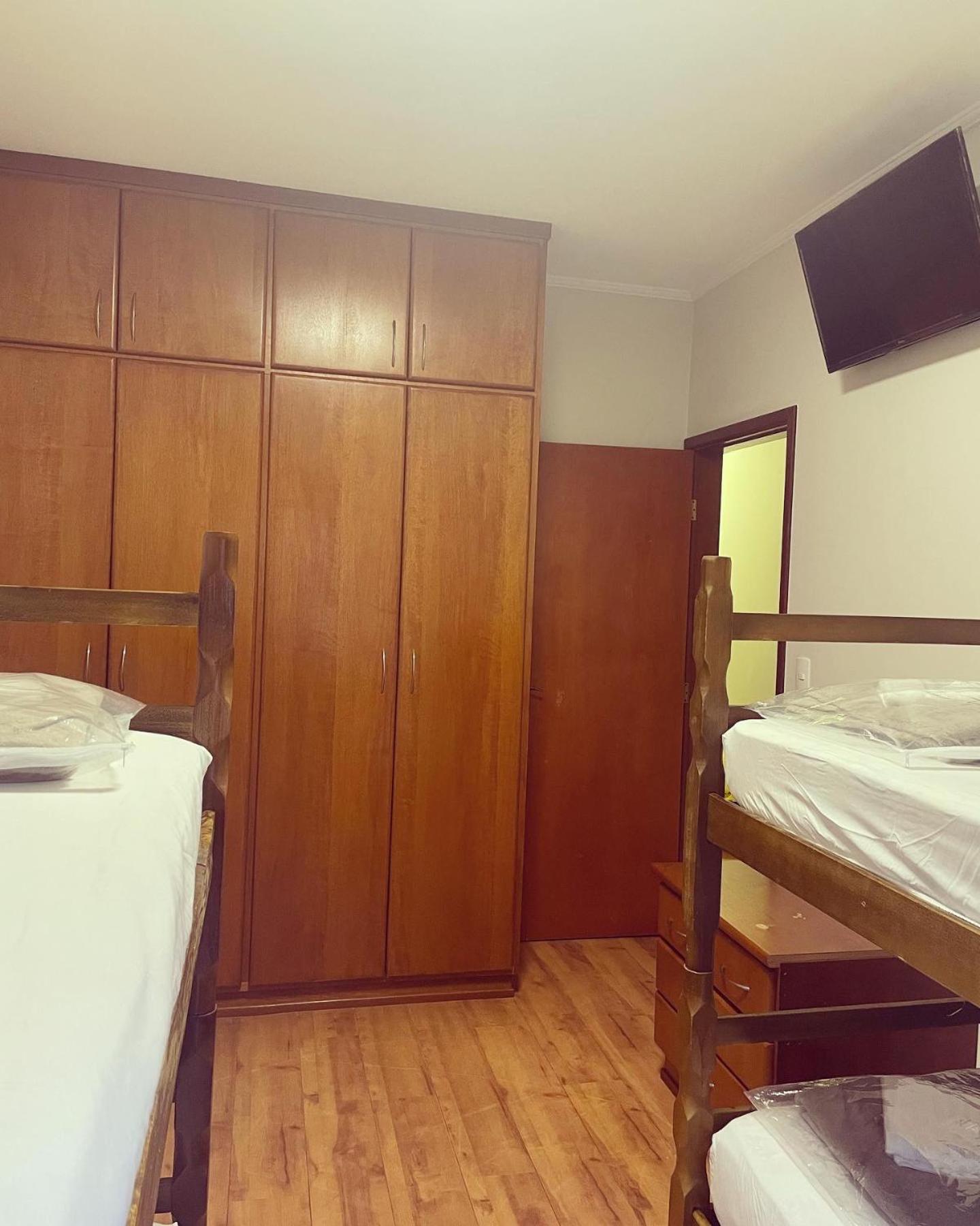 Basic Triple Room with Shared Bathroom photo 1