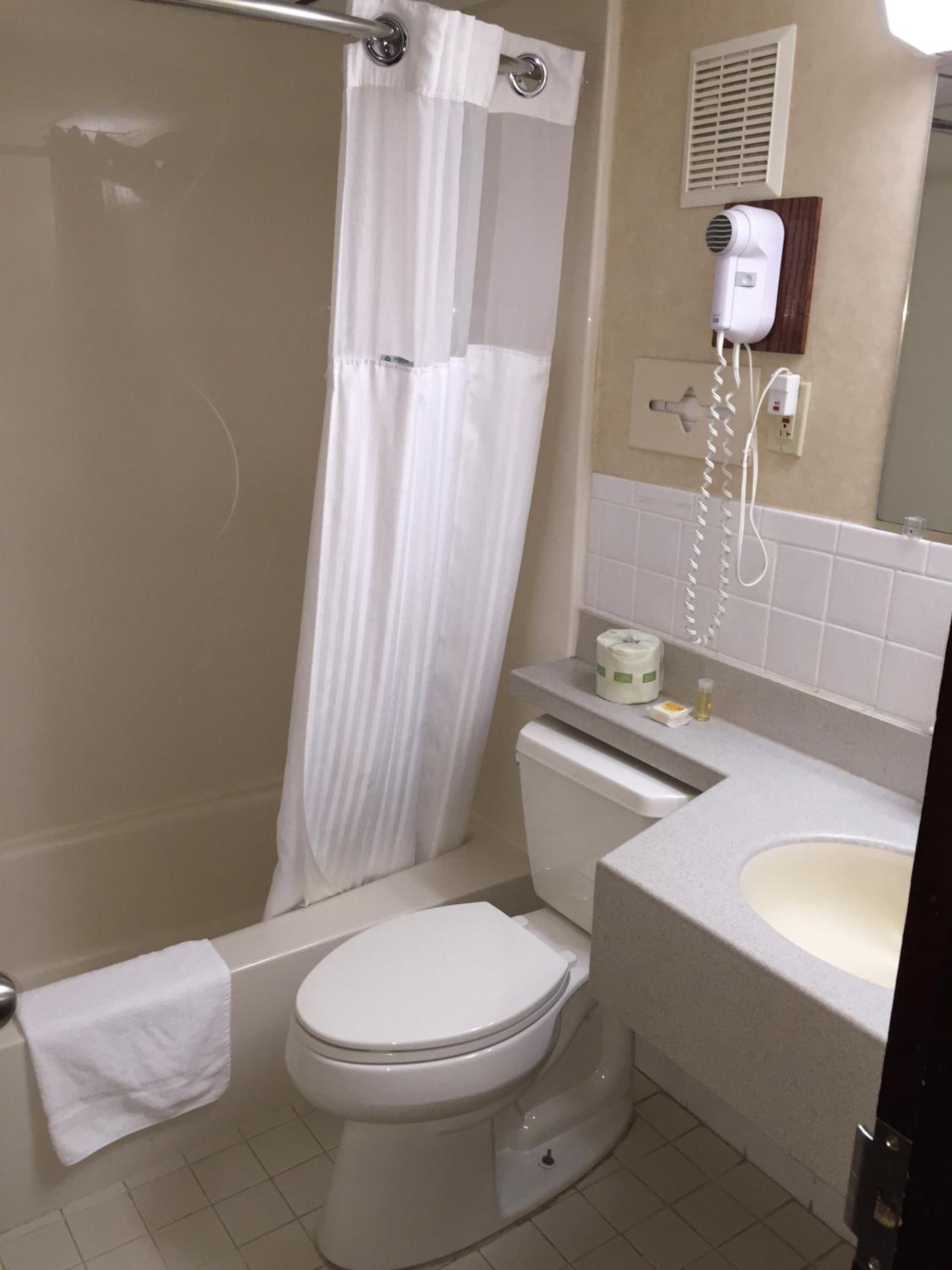 Room with Two Double Beds - Non-Smoking - Photo 4
