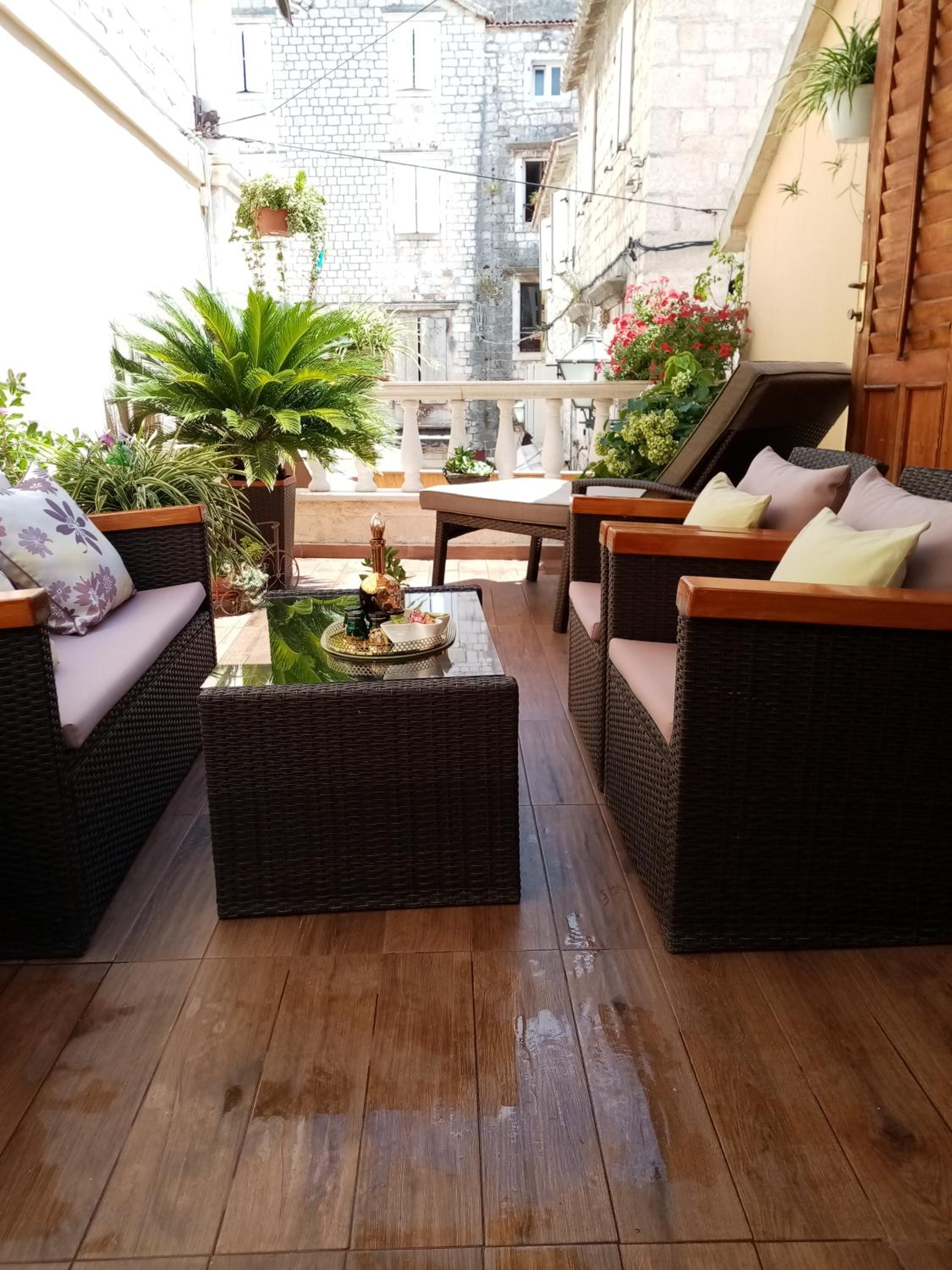 Family Studio with Private Terrace - Photo 3