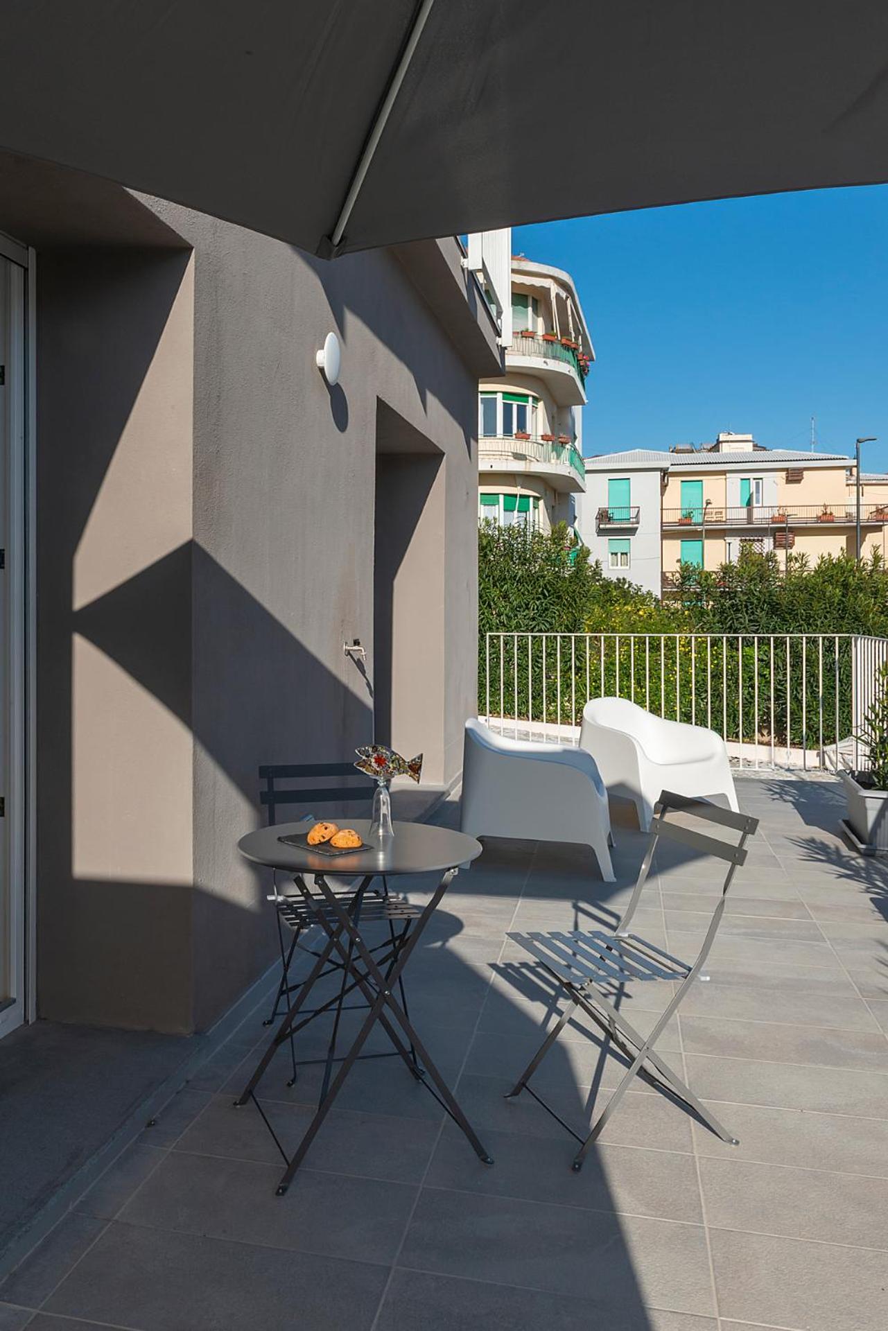 Apartment with Terrace photo 2