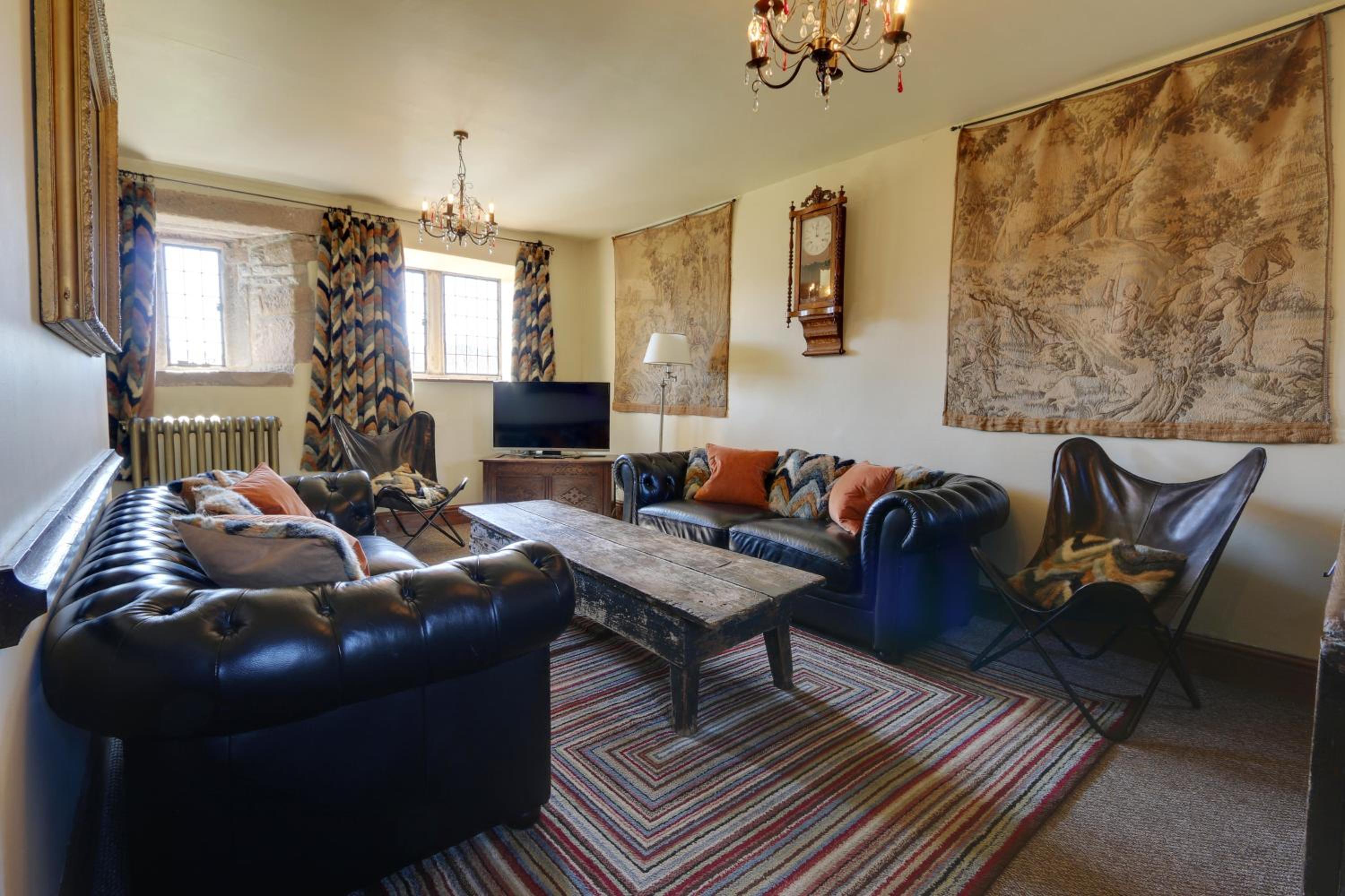Three-Bedroom House photo 1