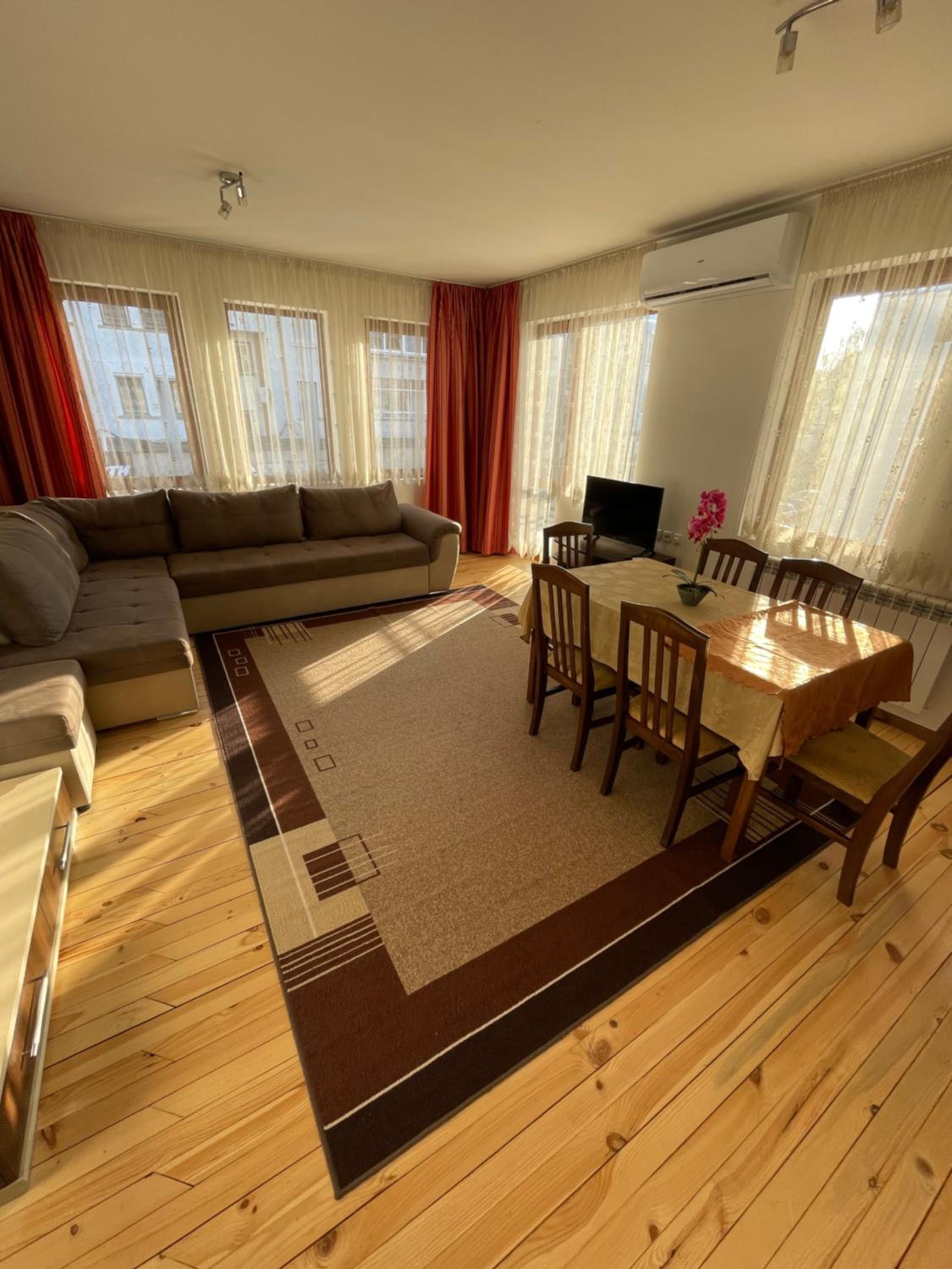 One-Bedroom Apartment with Balcony - Photo 1