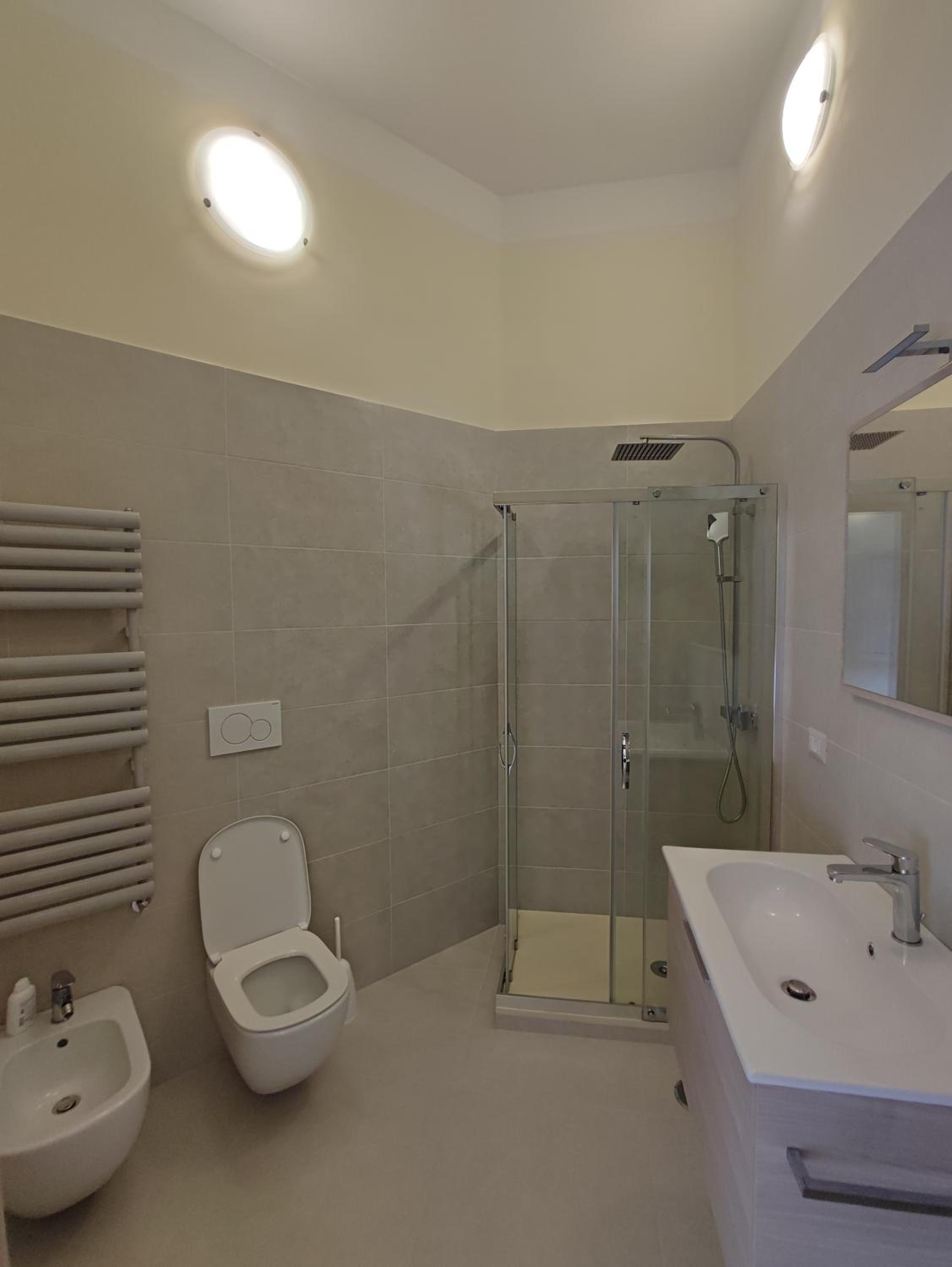 One-Bedroom Apartment - Photo 8