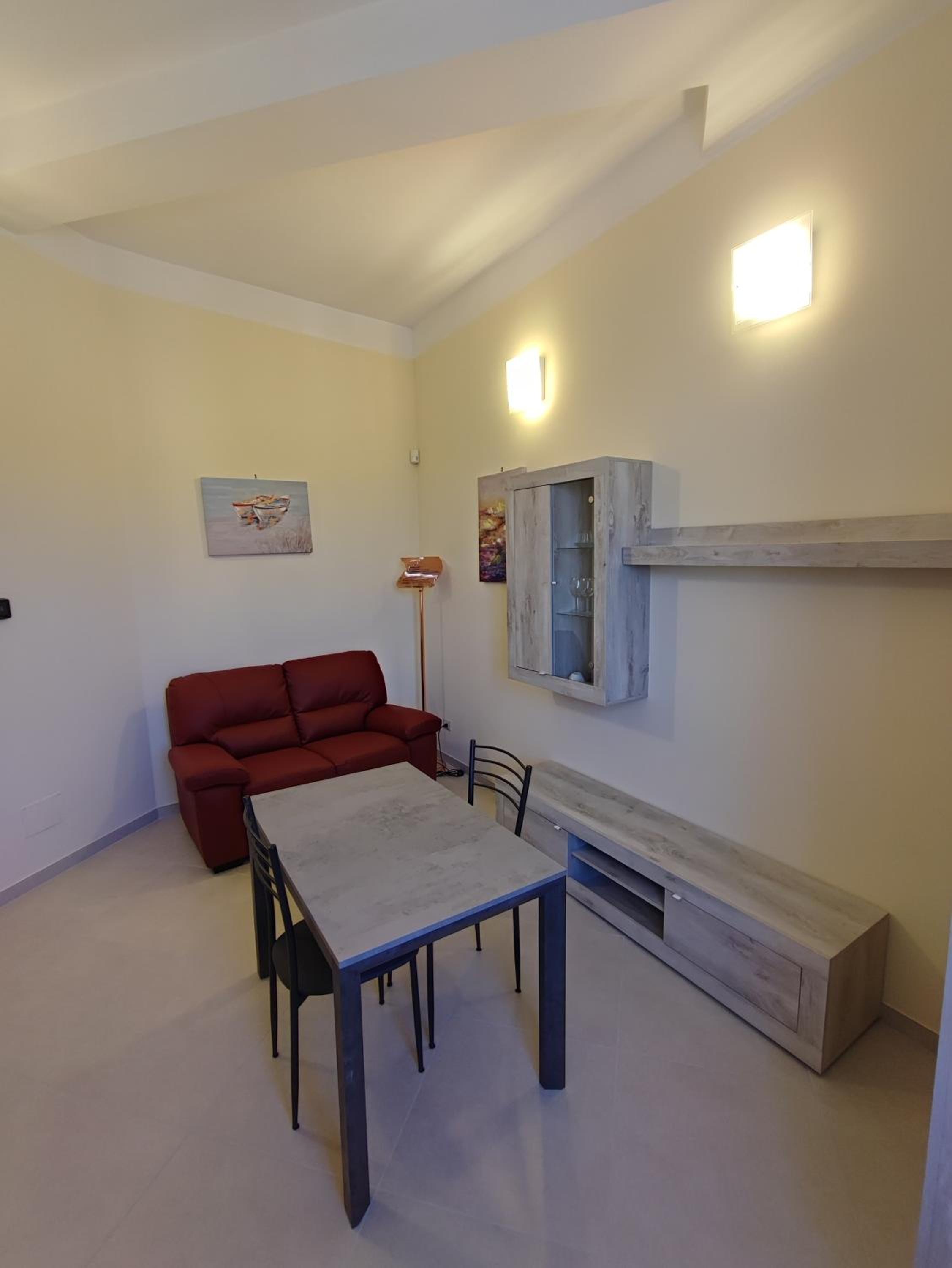 One-Bedroom Apartment - Photo 13