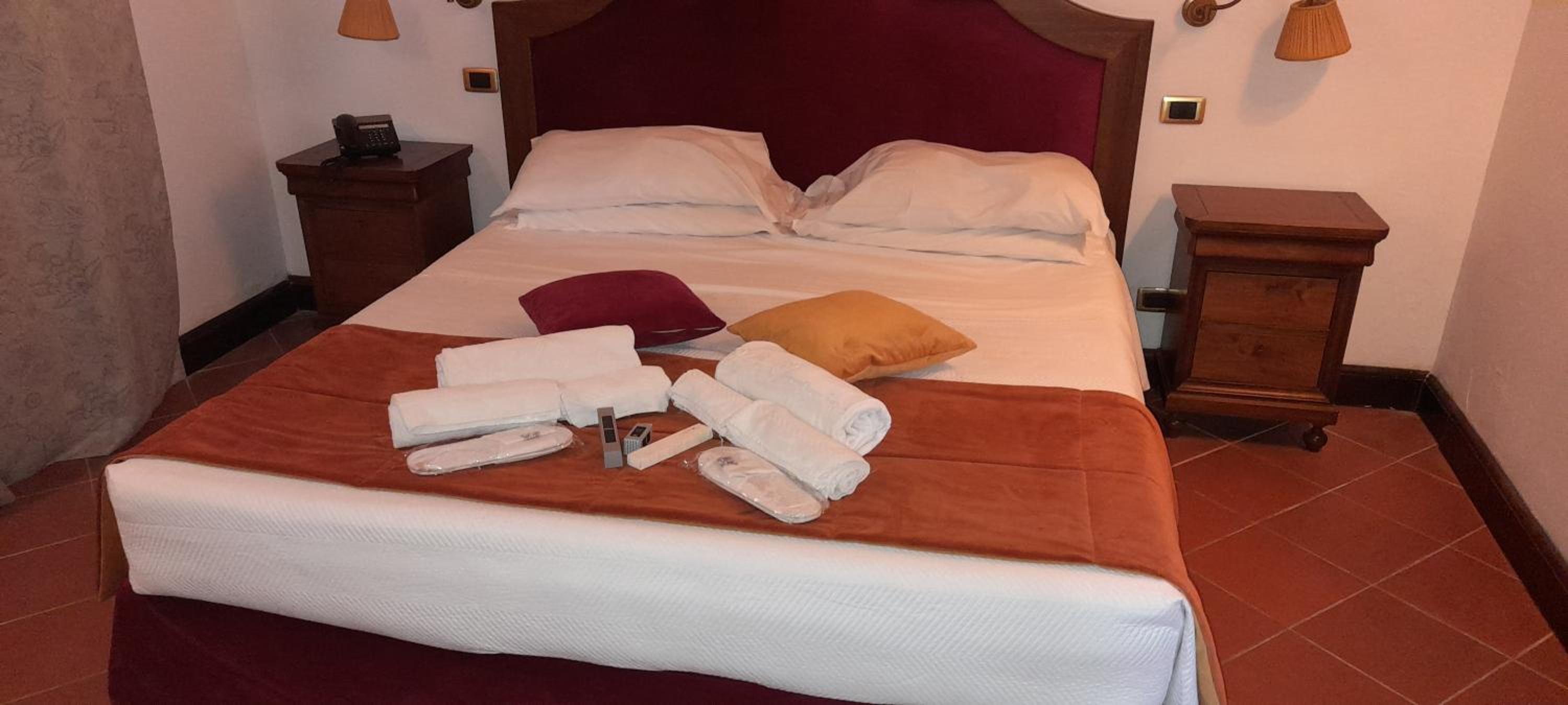 Deluxe King Suite