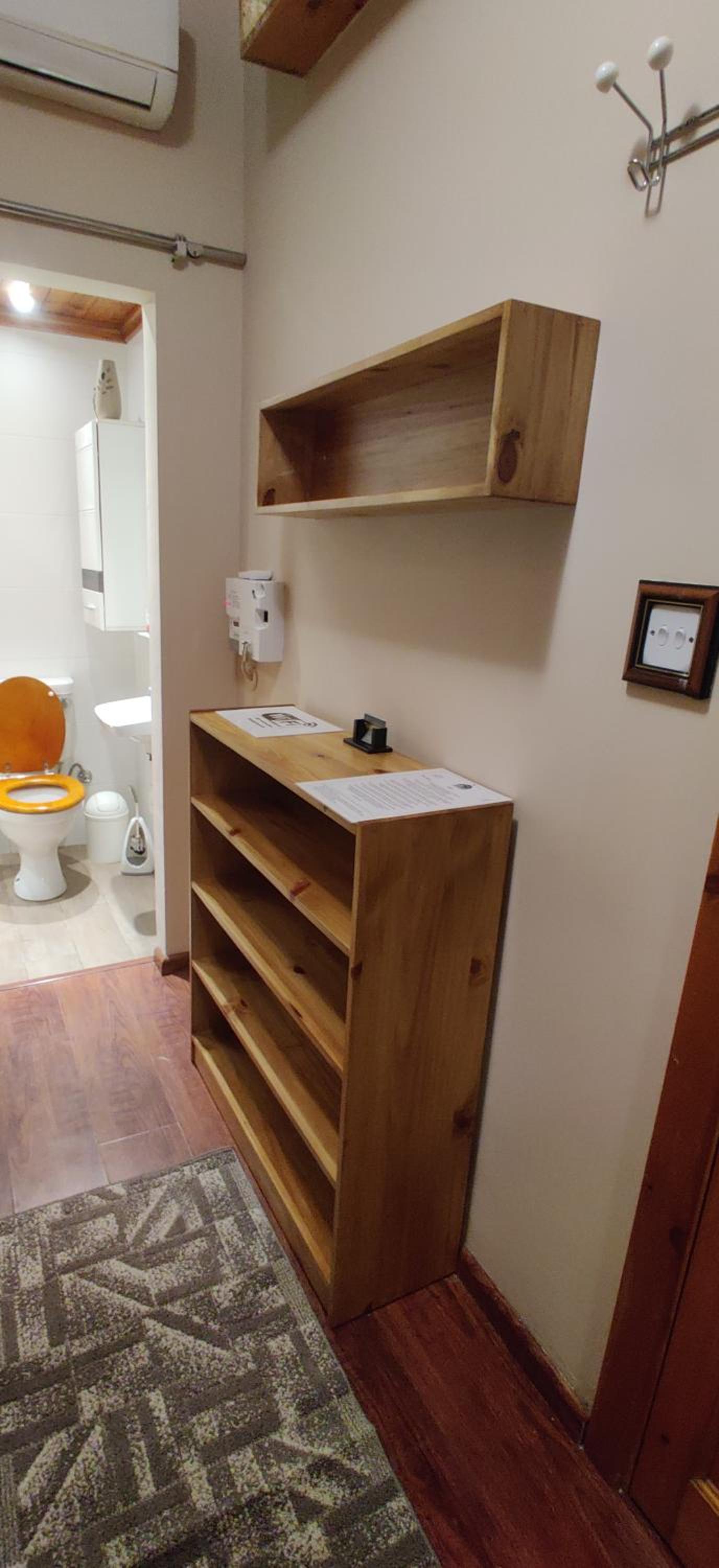 Single Room with Bathroom photo 1