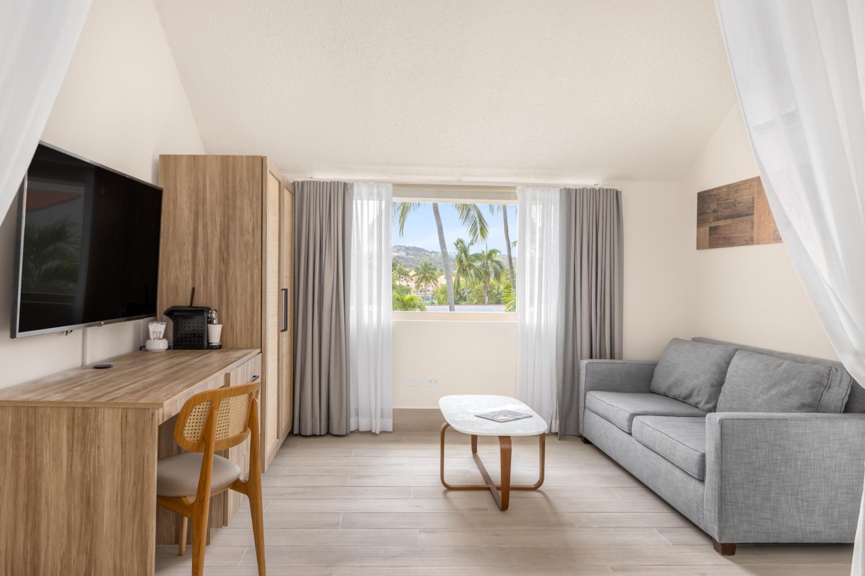 Playa Collection King Suite with Resort View - Photo 4