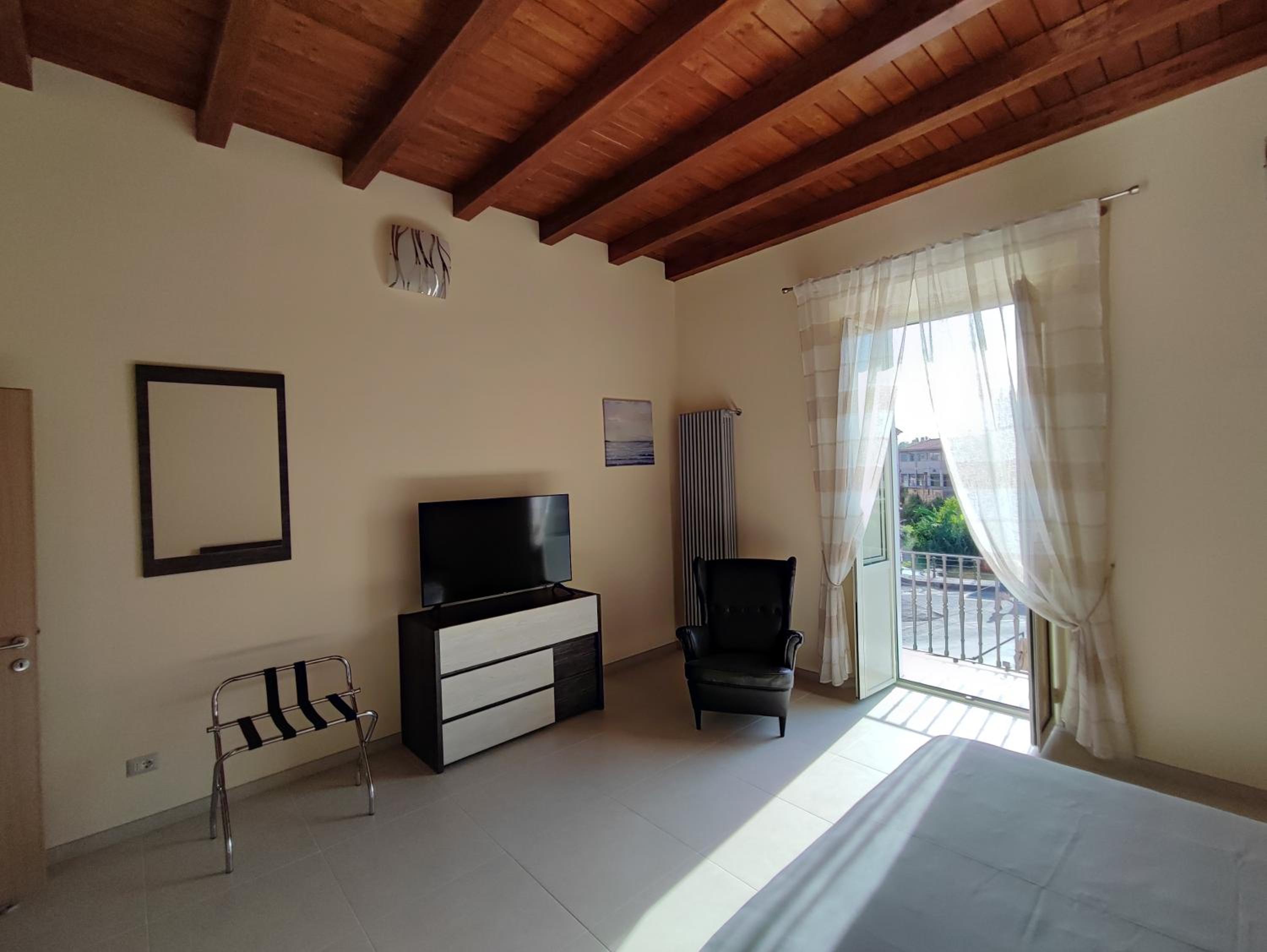 Two-Bedroom Apartment - Photo 17