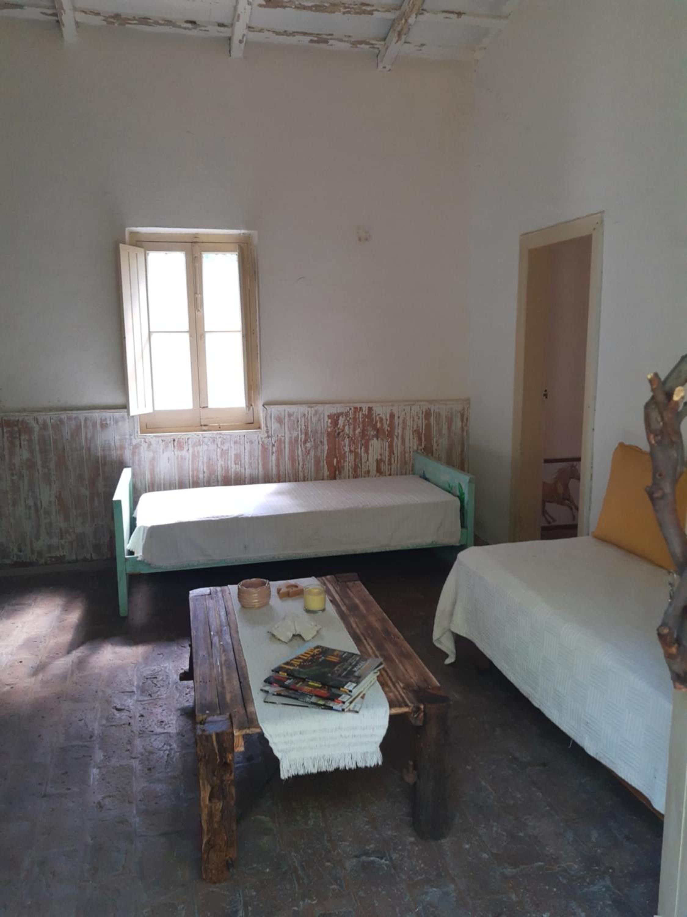One-Bedroom House photo 1
