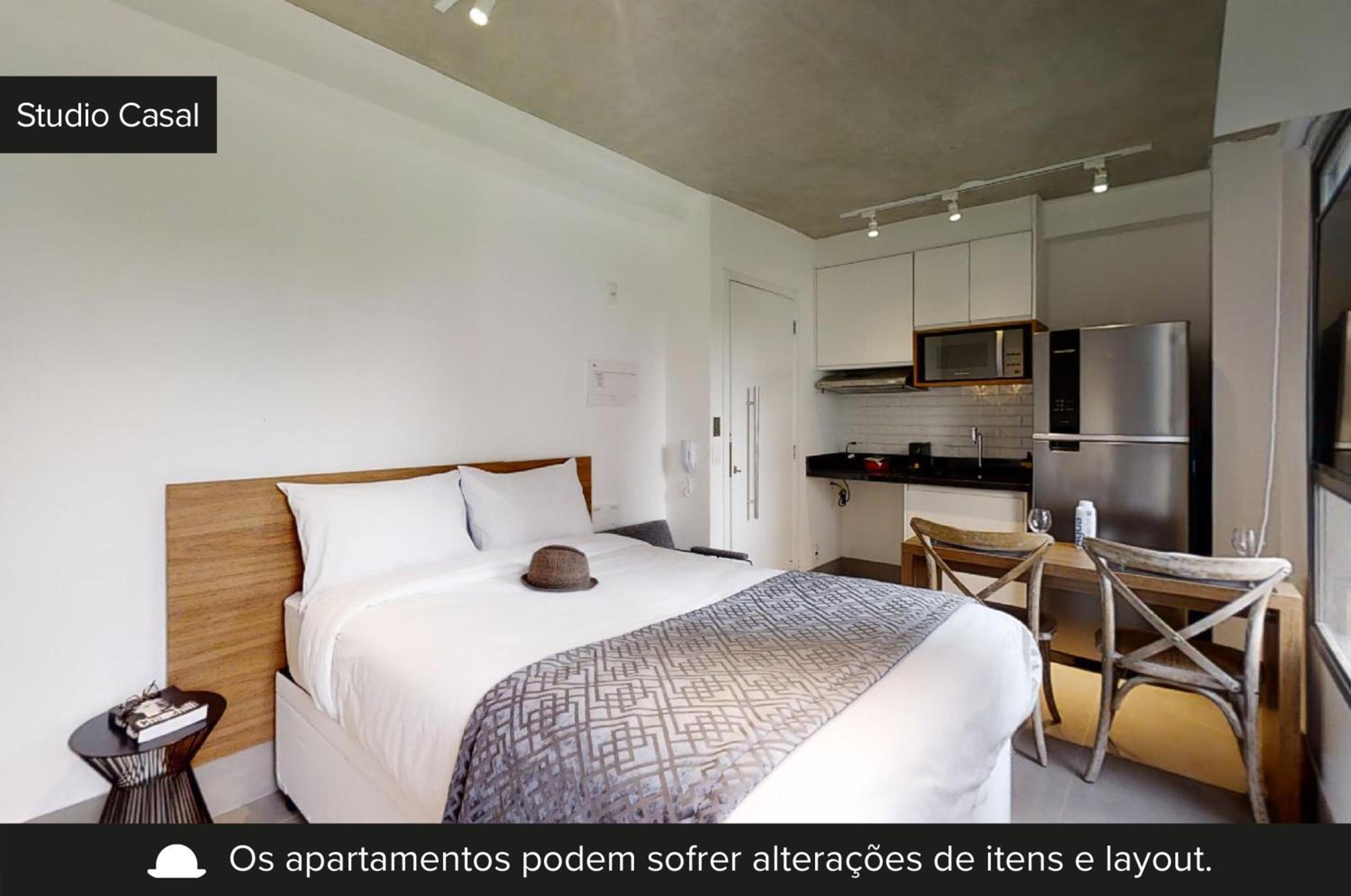 Studio Apartment - Photo 1