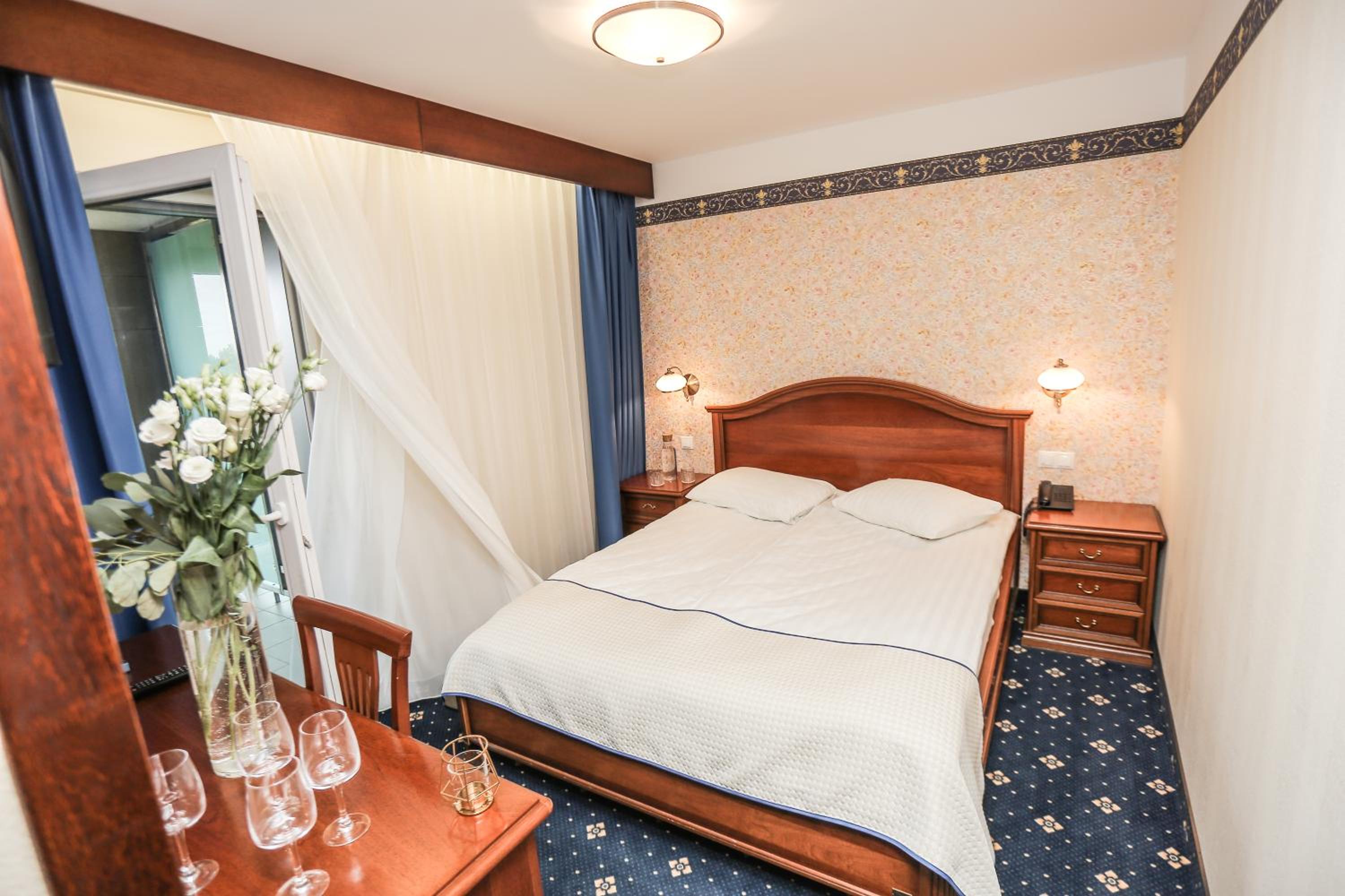 Double Room with 3 procedures