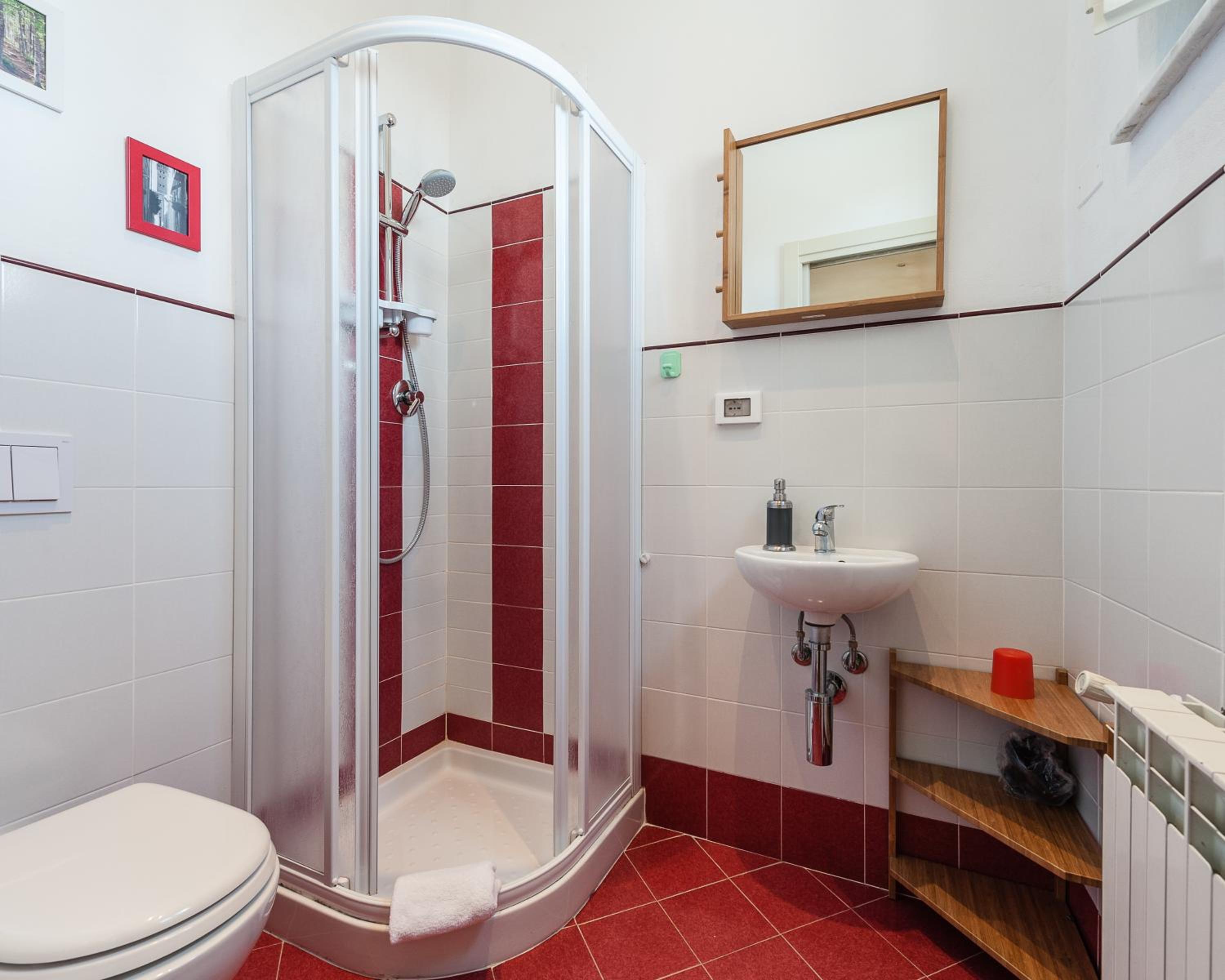 Single Room photo 3