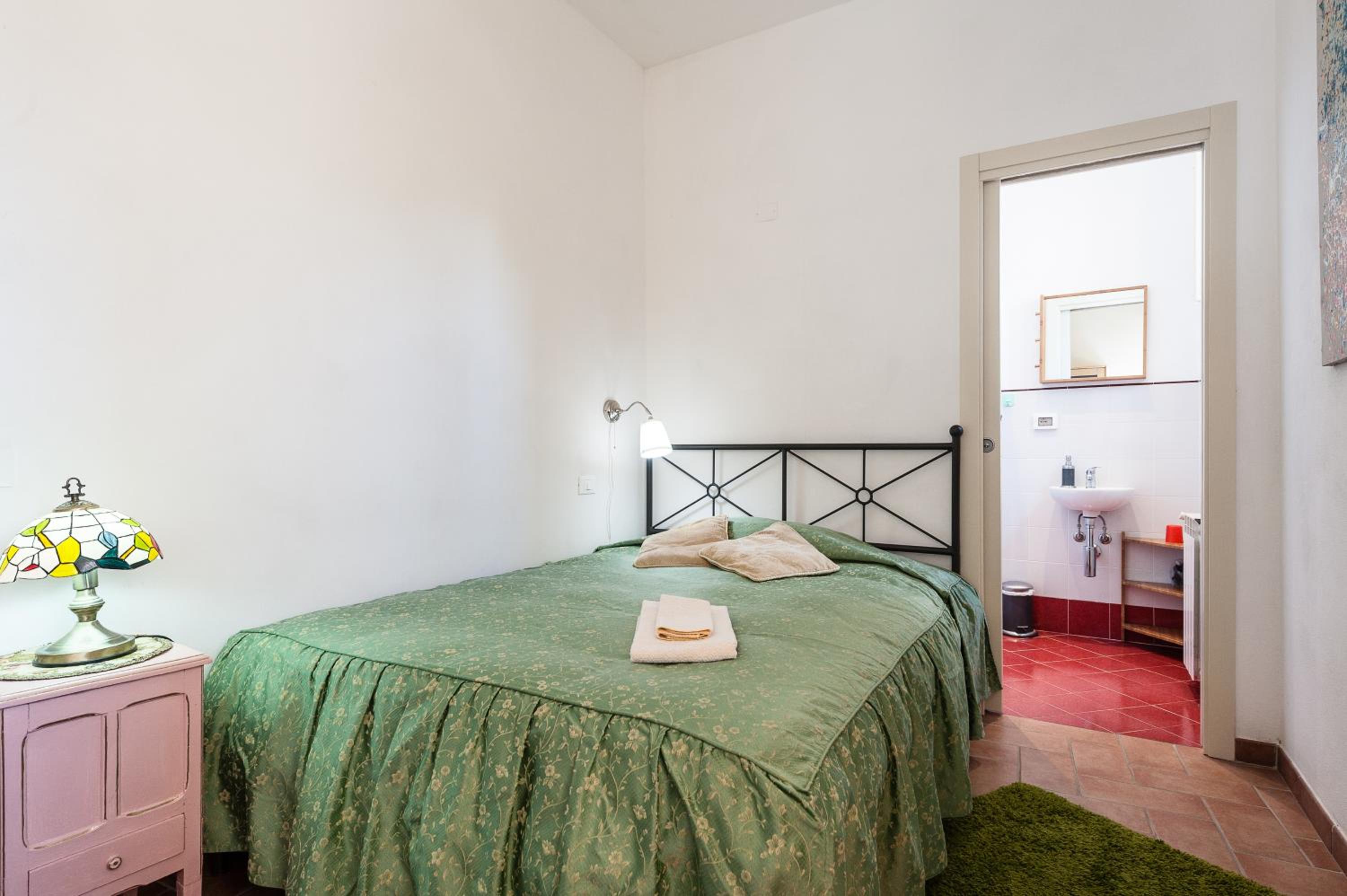 Single Room photo 2