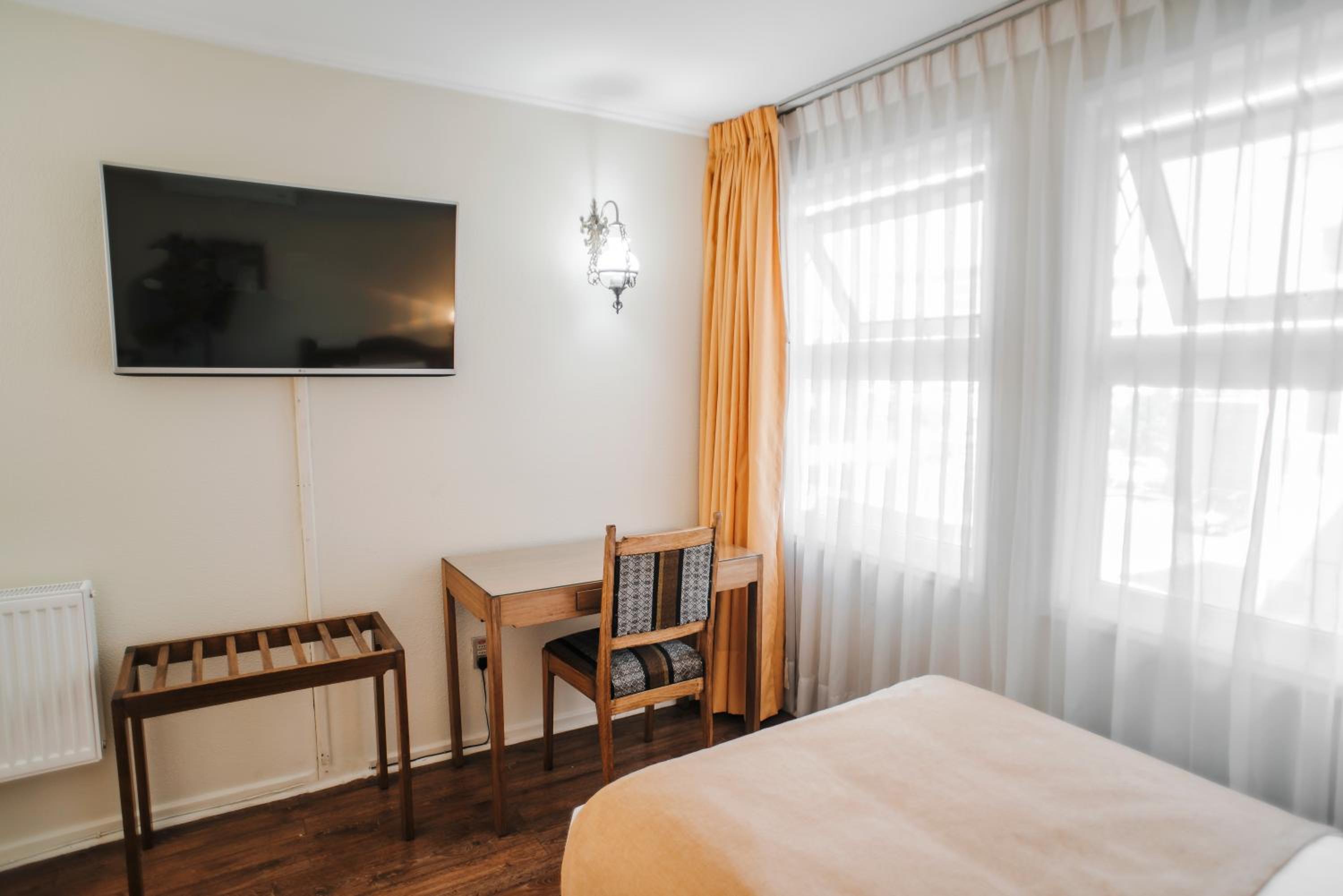 Standard Twin Room photo 2