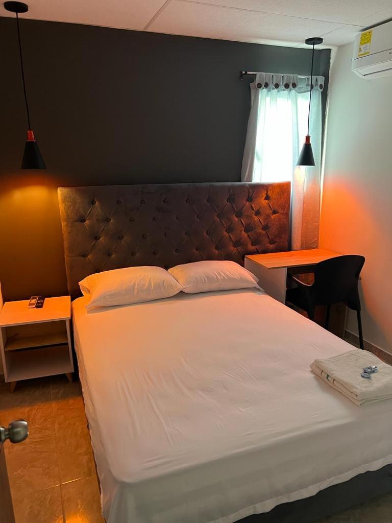 Double Room with Private Bathroom photo 2