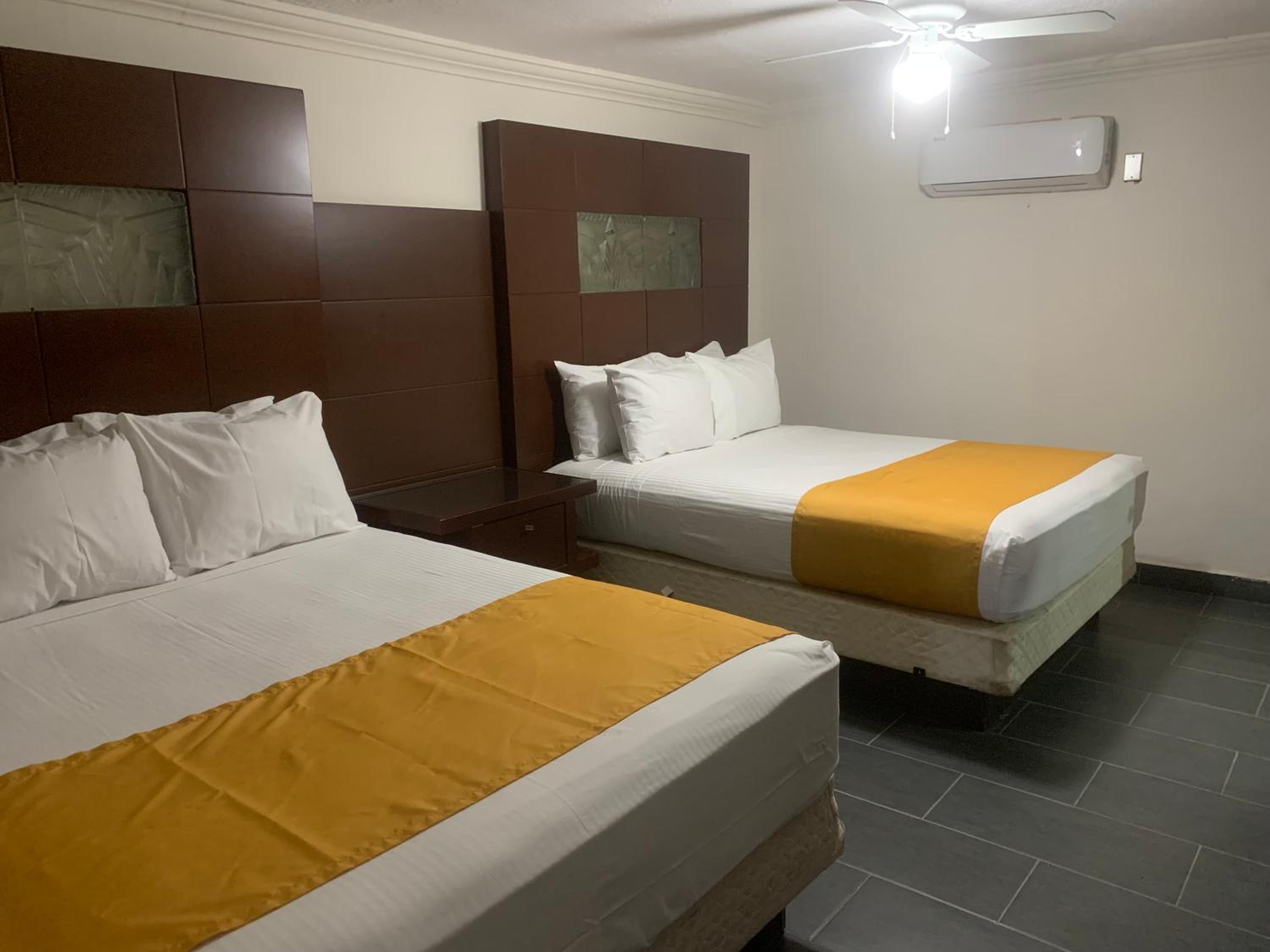 Twin Room photo 1