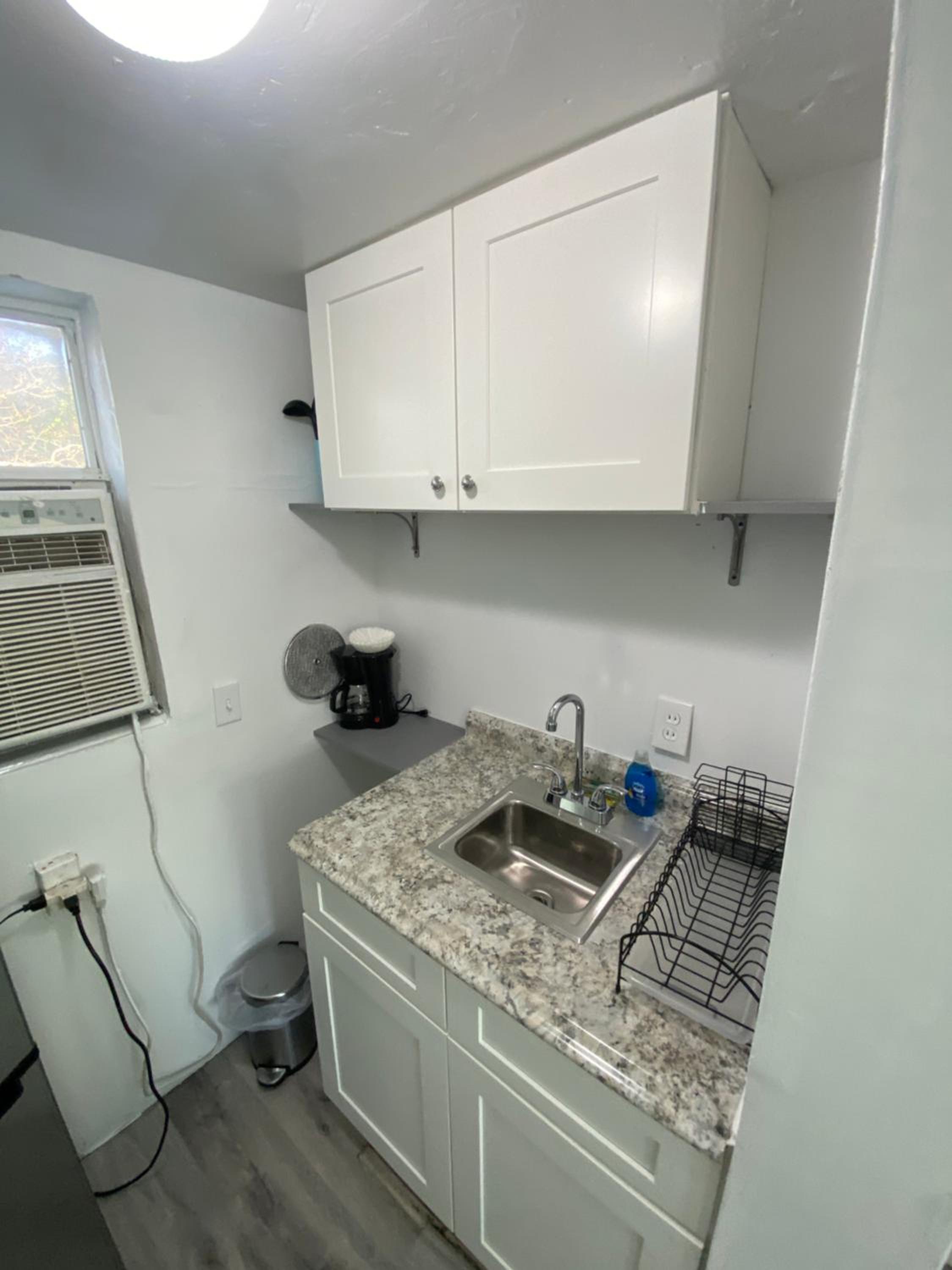 Double Room - Photo 8