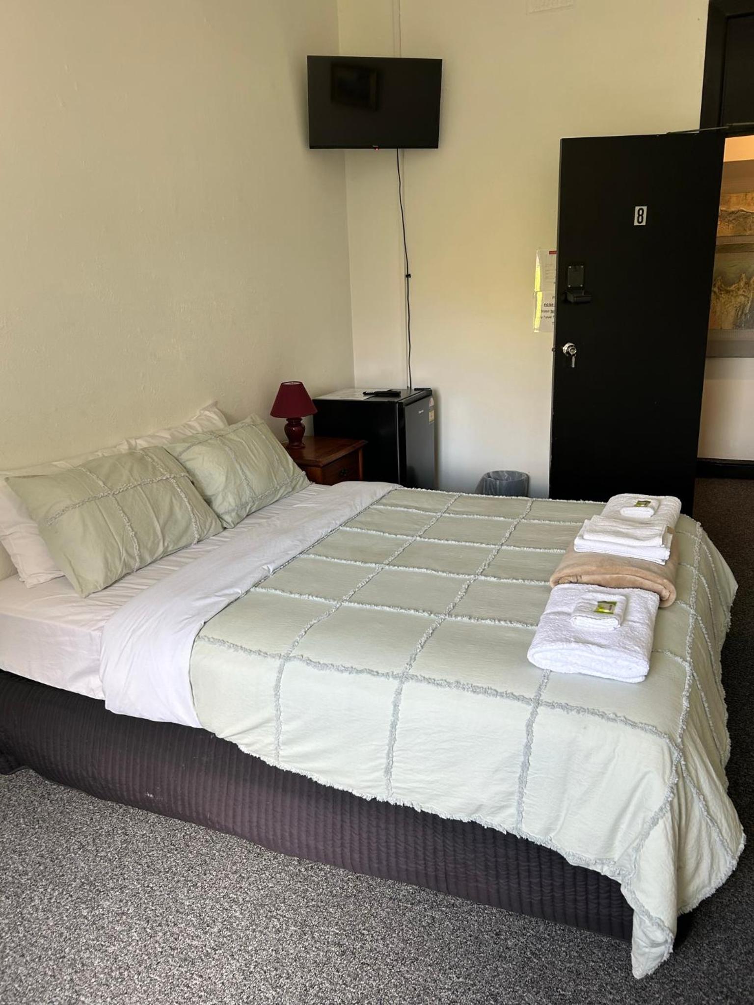 Double Room with Shared Bathroom