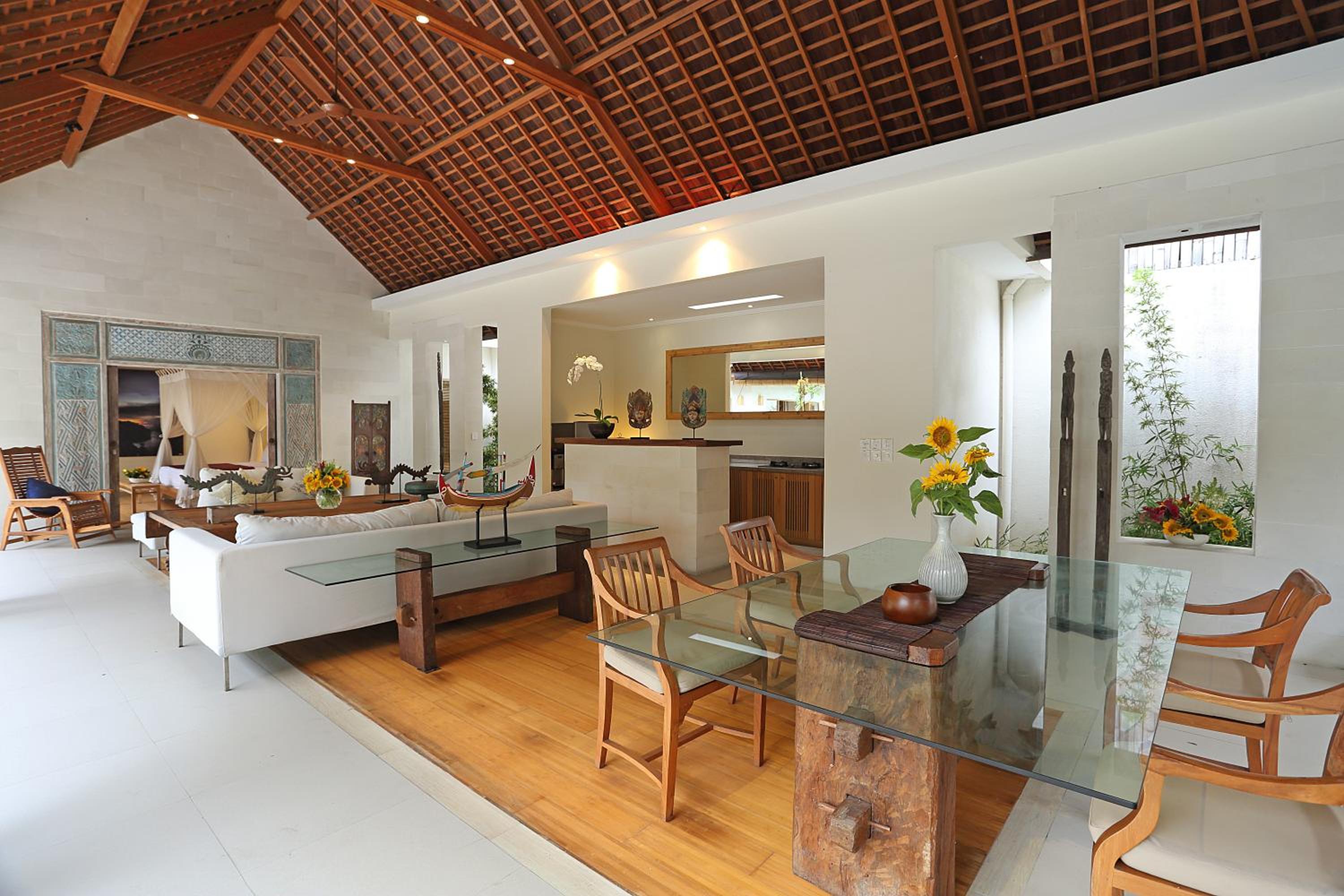Three-Bedroom Villa with Private Pool thumbnail 6