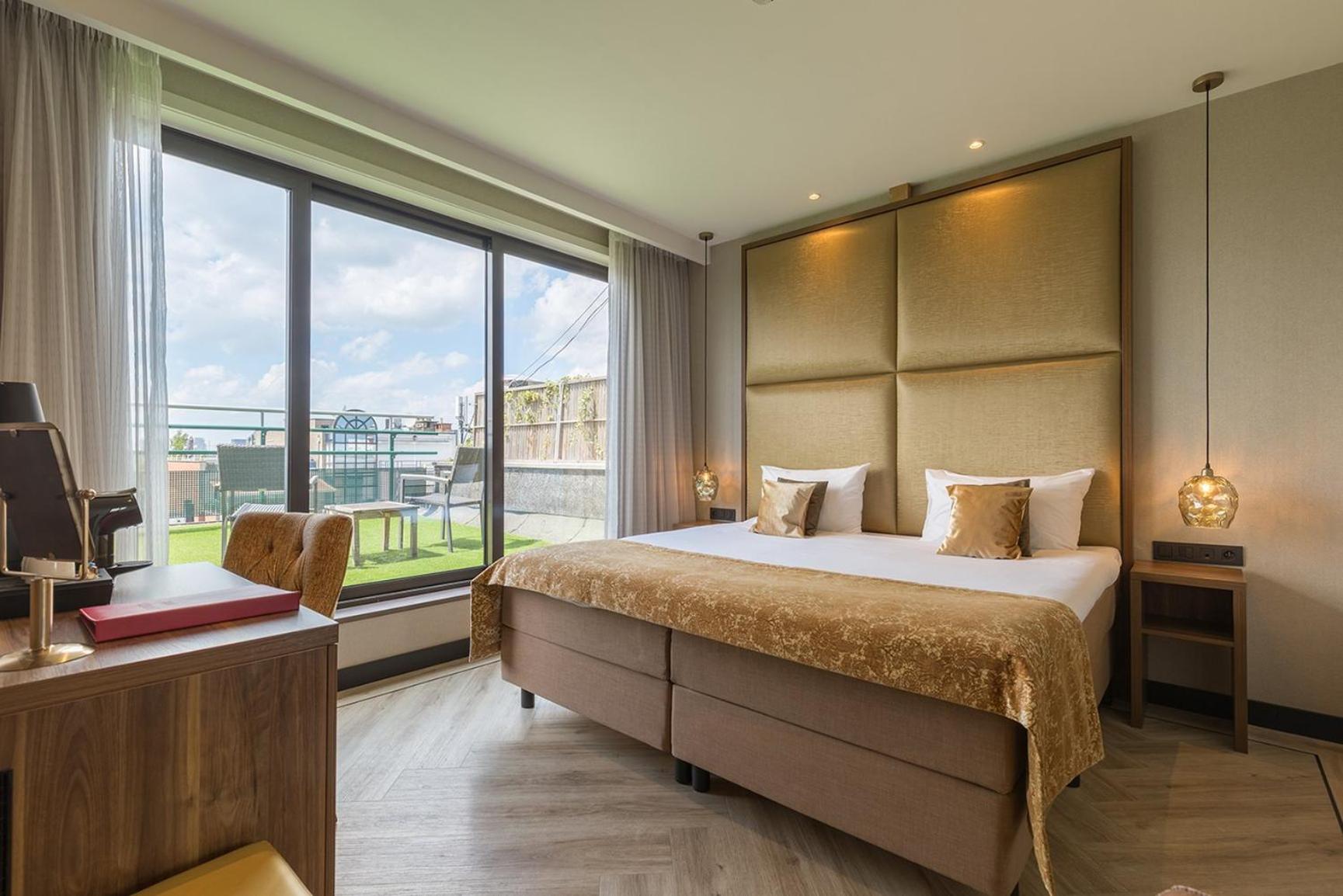 Comfort Room 1 Double Bed with Terrace